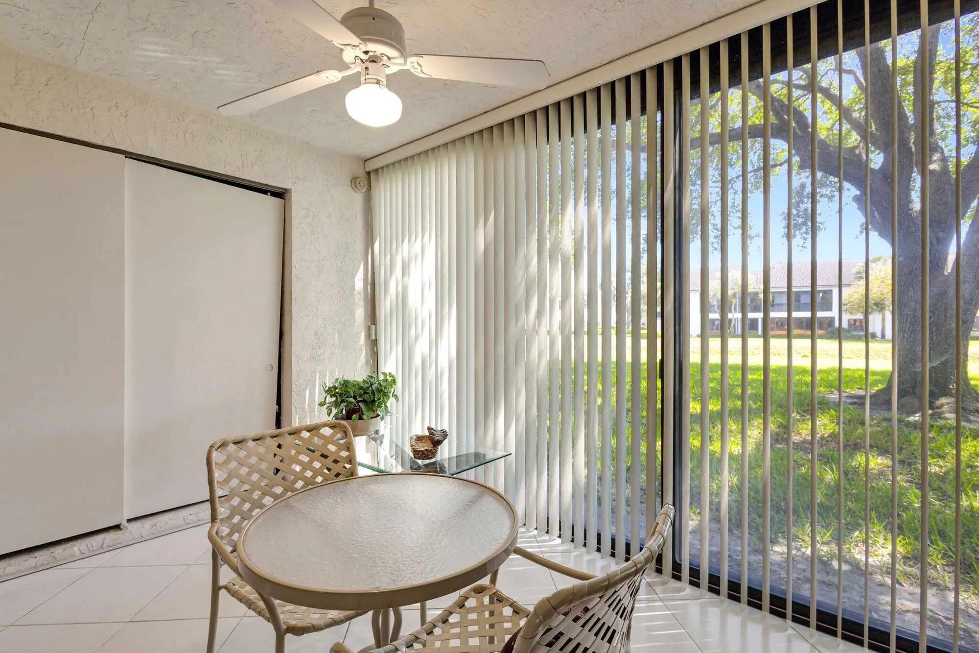 Property Slideshow image 31 of 43 | 9680 sills dr 102, Boynton Beach, FL, 33437