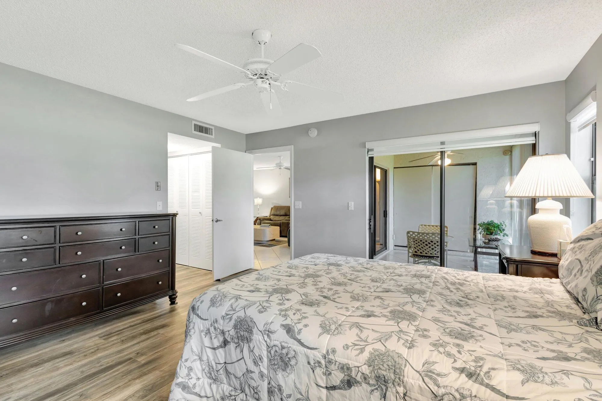 Property Slideshow image 21 of 43 | 9680 sills dr 102, Boynton Beach, FL, 33437