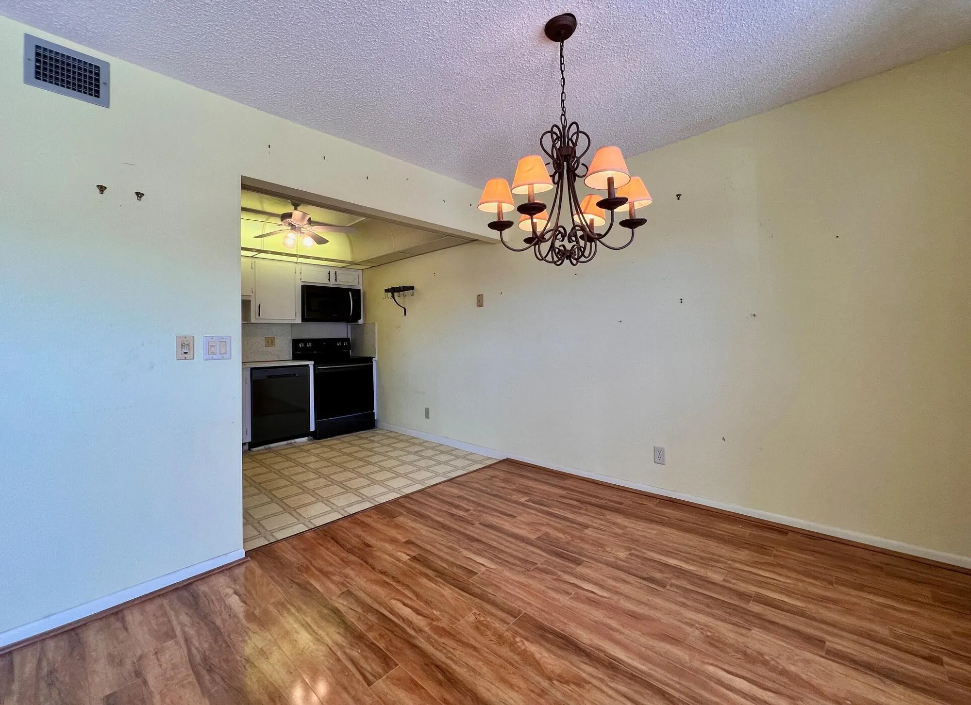 Property Slideshow image 3 of 18 | 205 wellington a, West Palm Beach, FL, 33417