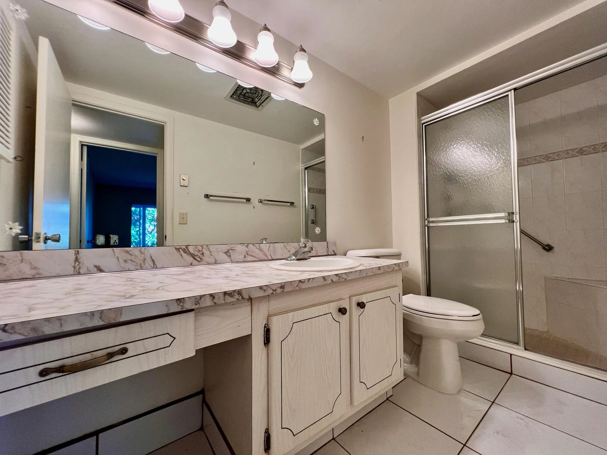 Property Slideshow image 9 of 18 | 205 wellington a, West Palm Beach, FL, 33417