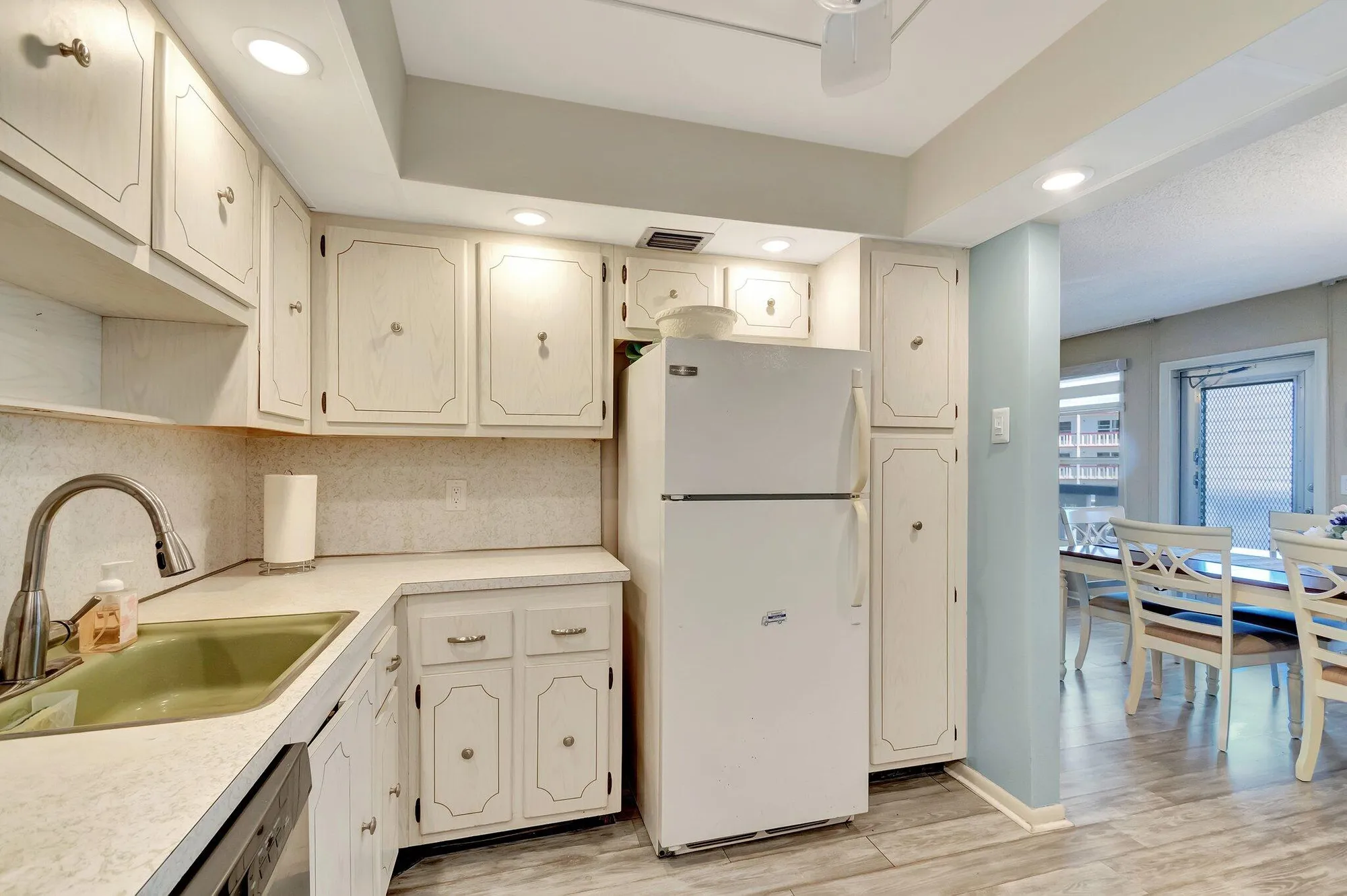 Property Slideshow image 24 of 50 | 212 greenbrier a, West Palm Beach, FL, 33417