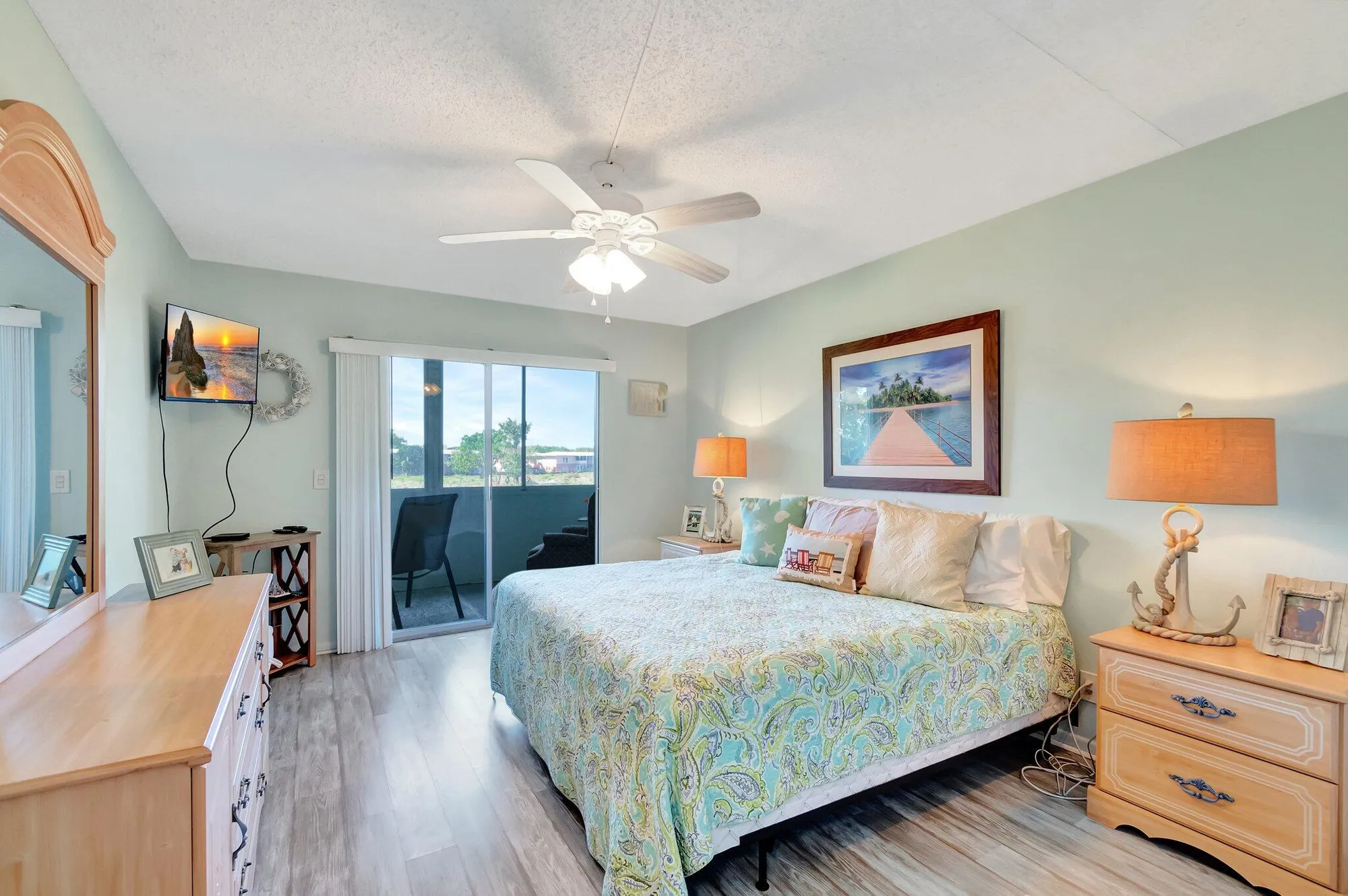 Property Slideshow image 15 of 50 | 212 greenbrier a, West Palm Beach, FL, 33417