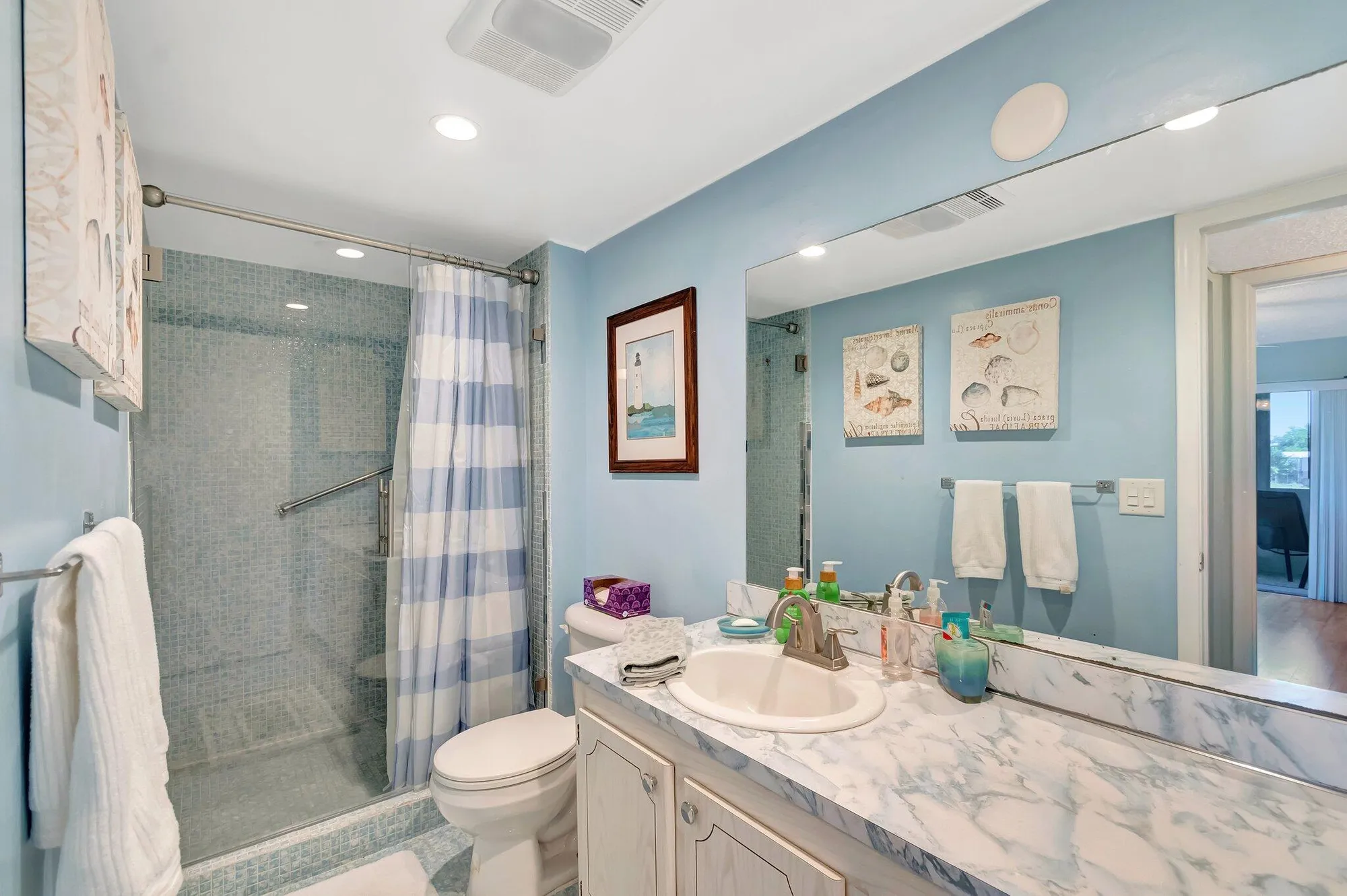 Property Slideshow image 16 of 50 | 212 greenbrier a, West Palm Beach, FL, 33417
