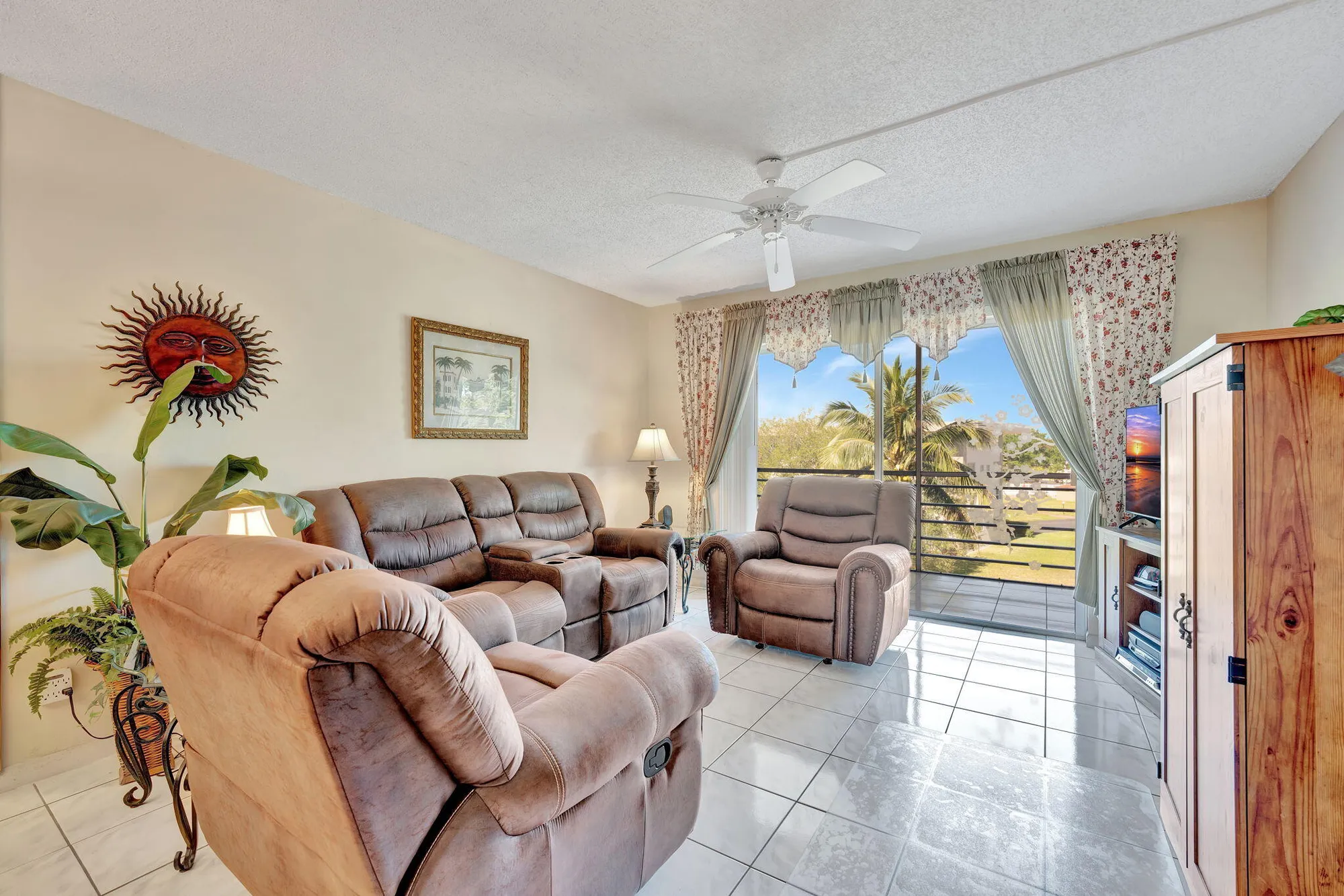 Property Slideshow image 1 of 61 | 2951 nw 46th ave 403, Lauderdale Lakes, FL, 33313