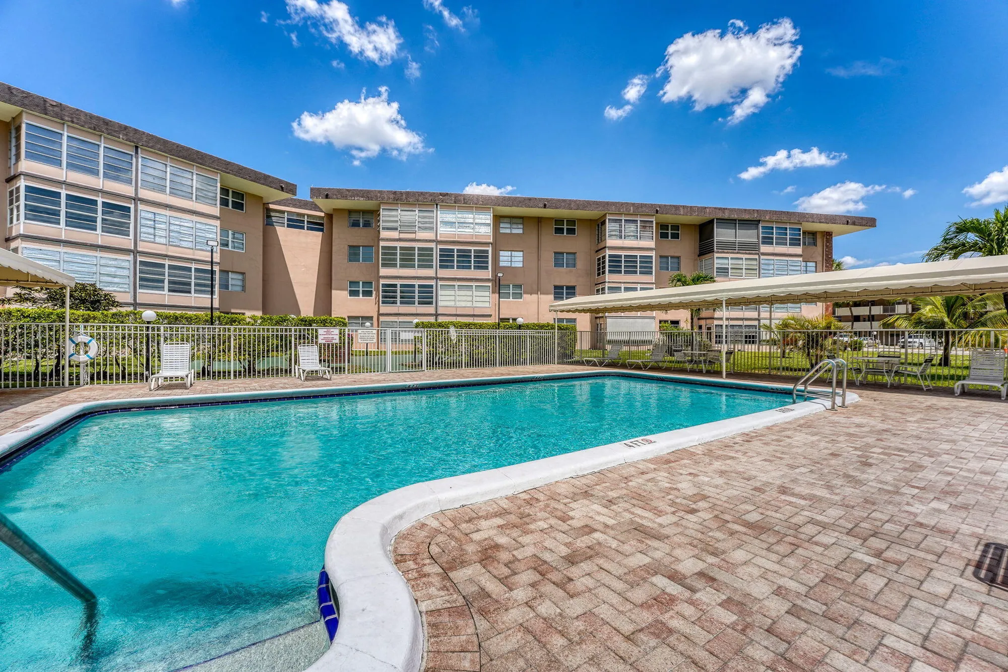 Property Slideshow image 29 of 61 | 2951 nw 46th ave 403, Lauderdale Lakes, FL, 33313