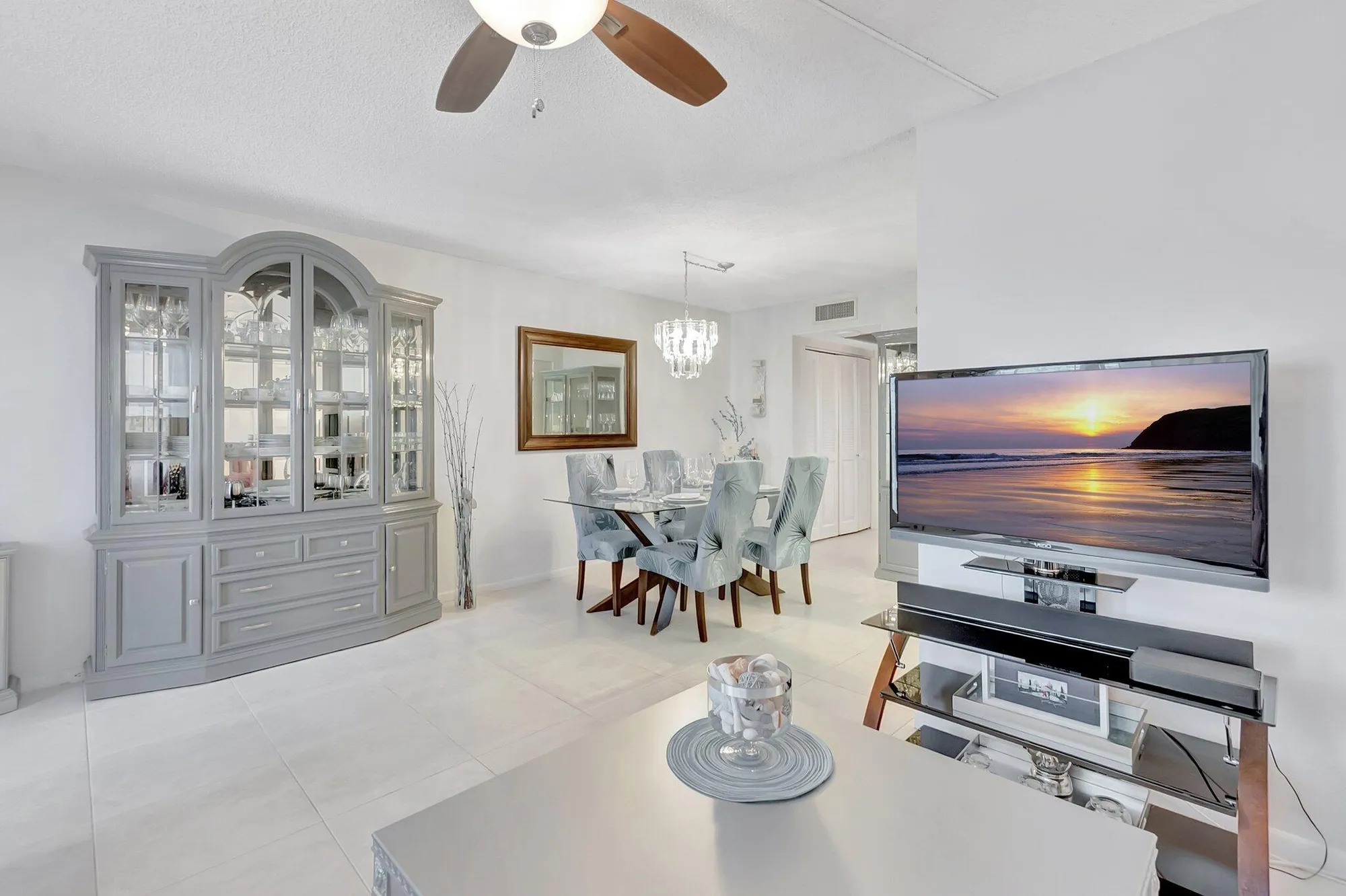 Property Slideshow image 5 of 76 | 2051 cambridge c, Deerfield Beach, FL, 33442