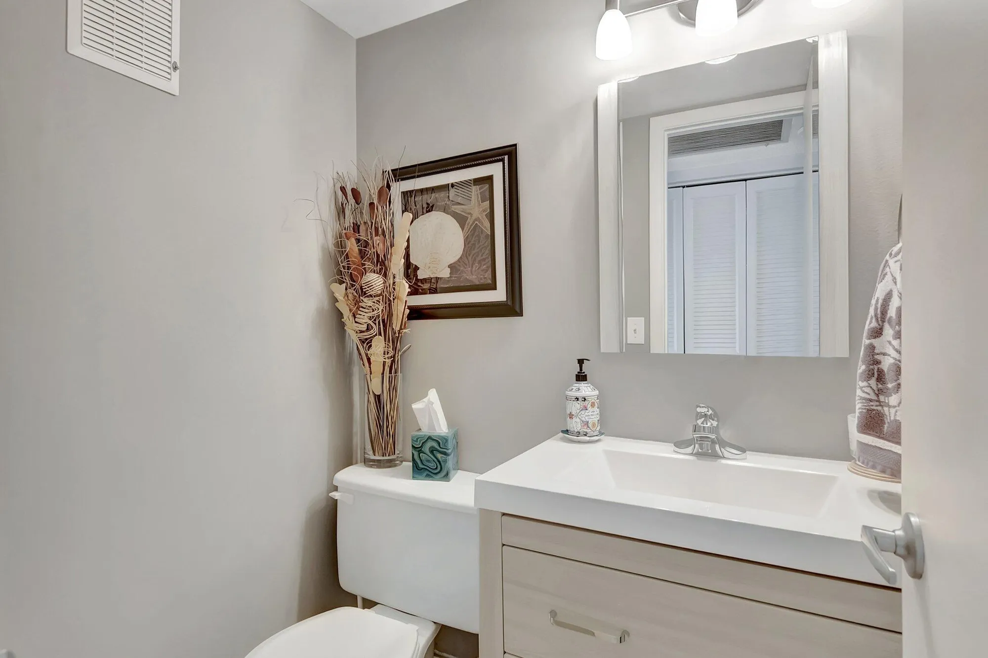 Property Slideshow image 14 of 76 | 2051 cambridge c, Deerfield Beach, FL, 33442