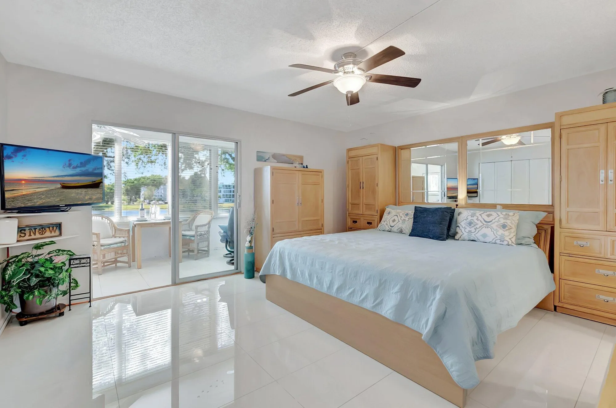 Property Slideshow image 9 of 76 | 2051 cambridge c, Deerfield Beach, FL, 33442