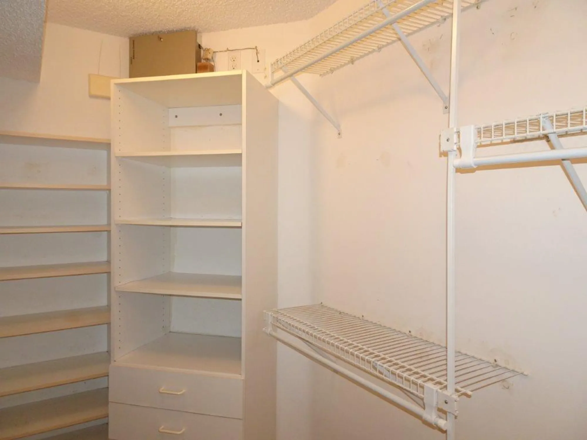 Property Slideshow image 12 of 22 | 7539 granville dr 208, Tamarac, FL, 33321