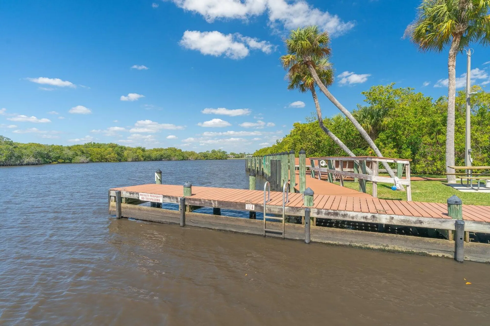 Property Slideshow image 29 of 35 | 450 sw south river dr 207, Stuart, FL, 34997