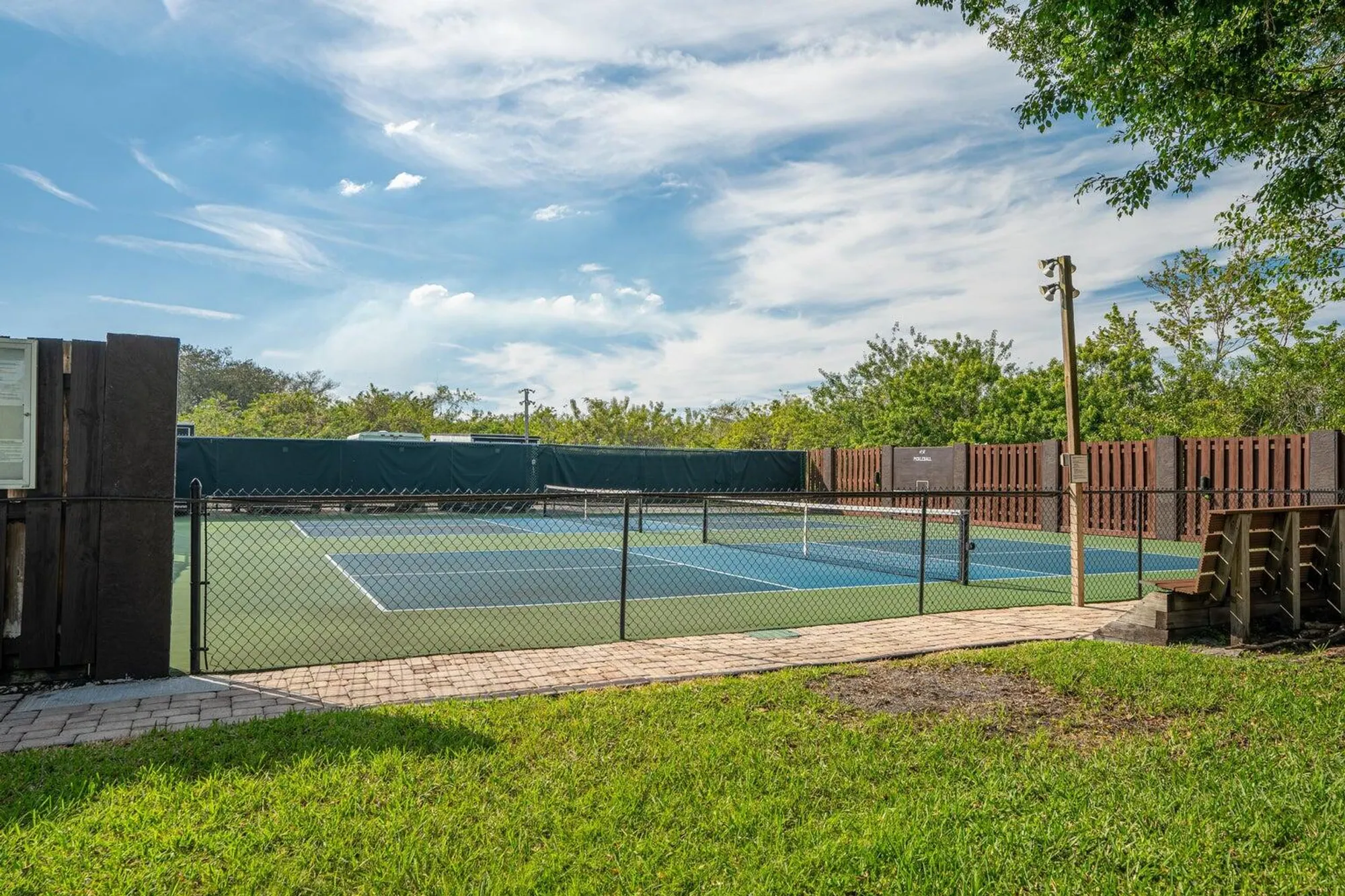 Property Slideshow image 29 of 31 | 331 sw south river dr 107, Stuart, FL, 34997