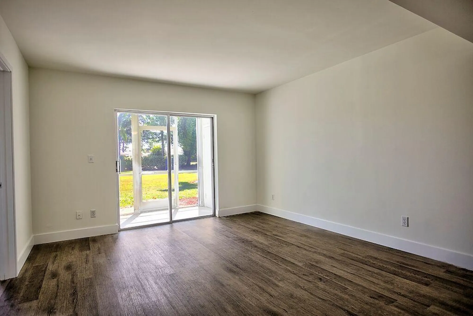 Property Slideshow image 5 of 13 | 18081 se country club dr 141, Jupiter, FL, 33469