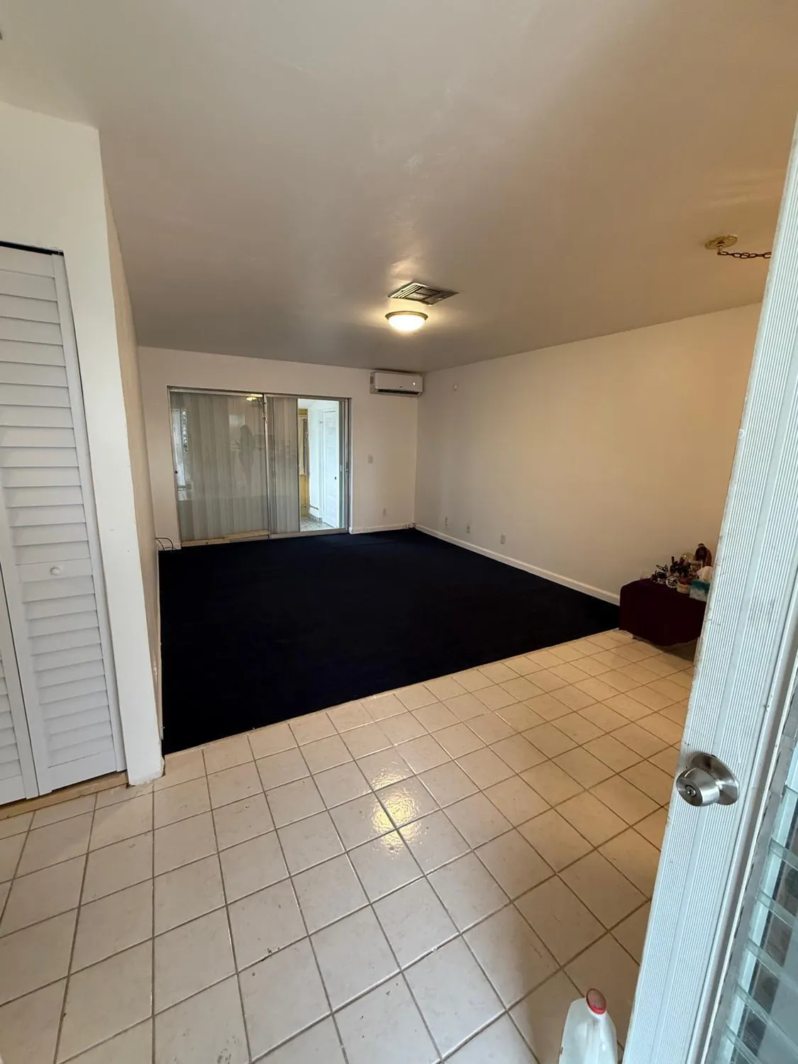 Property Slideshow image 4 of 17 | 2739 dudley dr c, West Palm Beach, FL, 33415