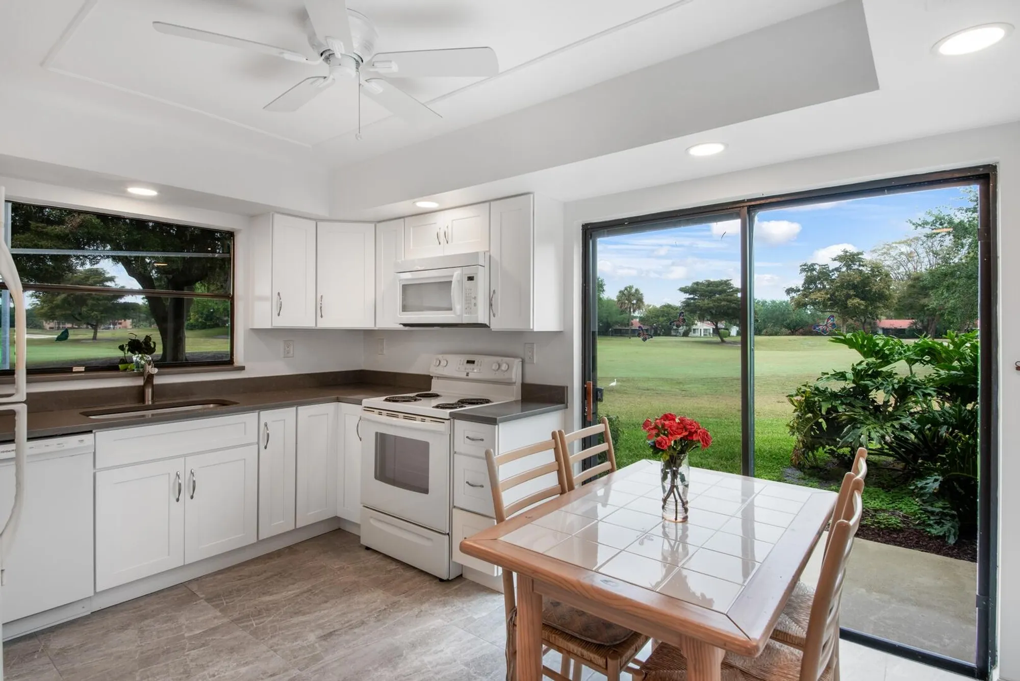 Property Slideshow image 12 of 24 | 5629 lakeview mews ct, Boynton Beach, FL, 33437