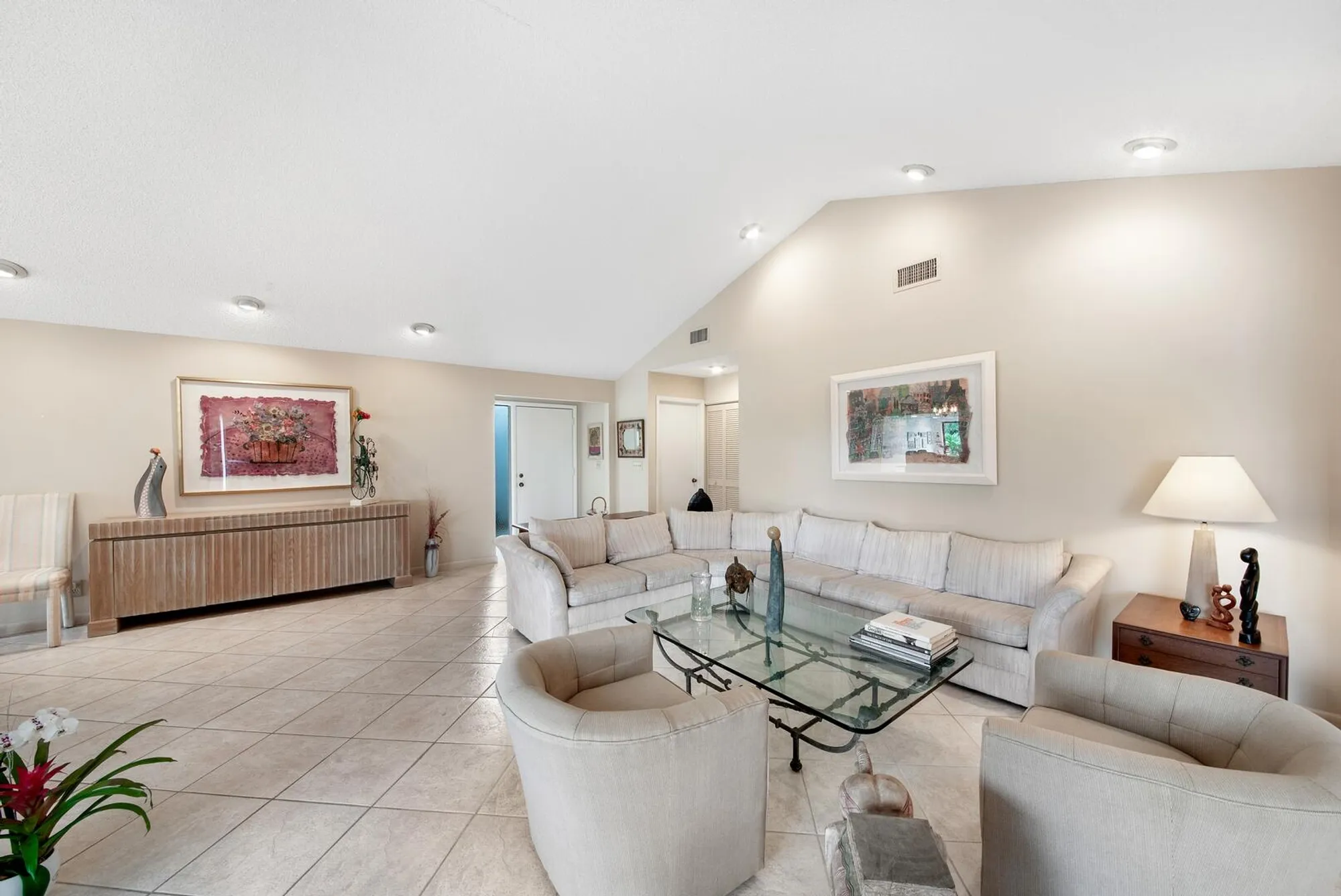 Property Slideshow image 5 of 24 | 5629 lakeview mews ct, Boynton Beach, FL, 33437