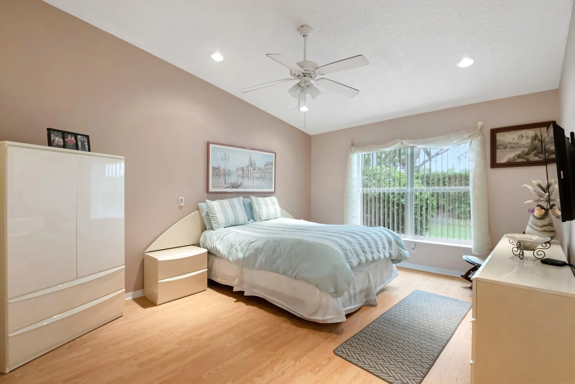 Property Slideshow image 20 of 70 | 8398 logia cir, Boynton Beach, FL, 33472