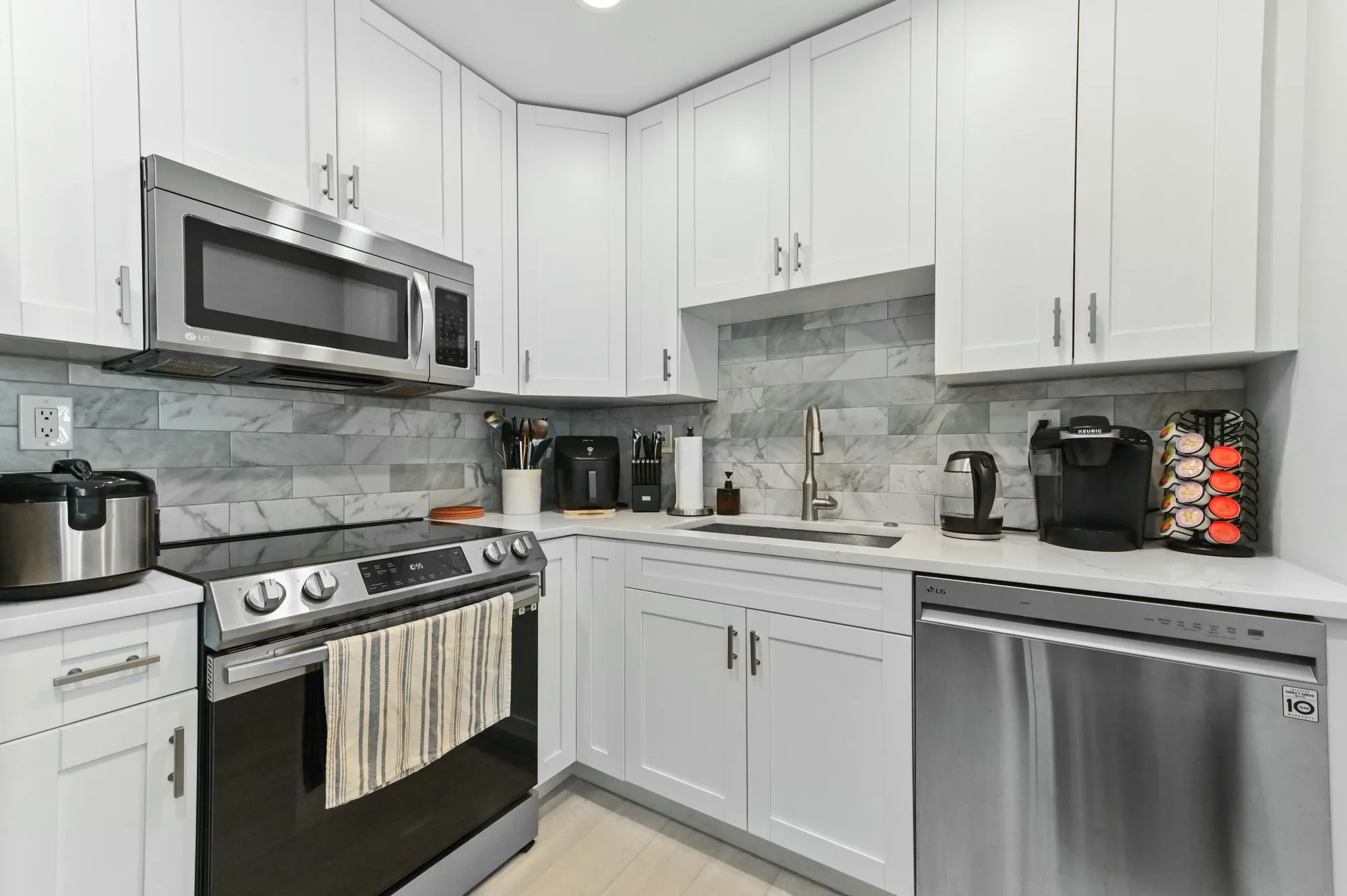Property Slideshow image 11 of 27 | 279 normandy f, Delray Beach, FL, 33484