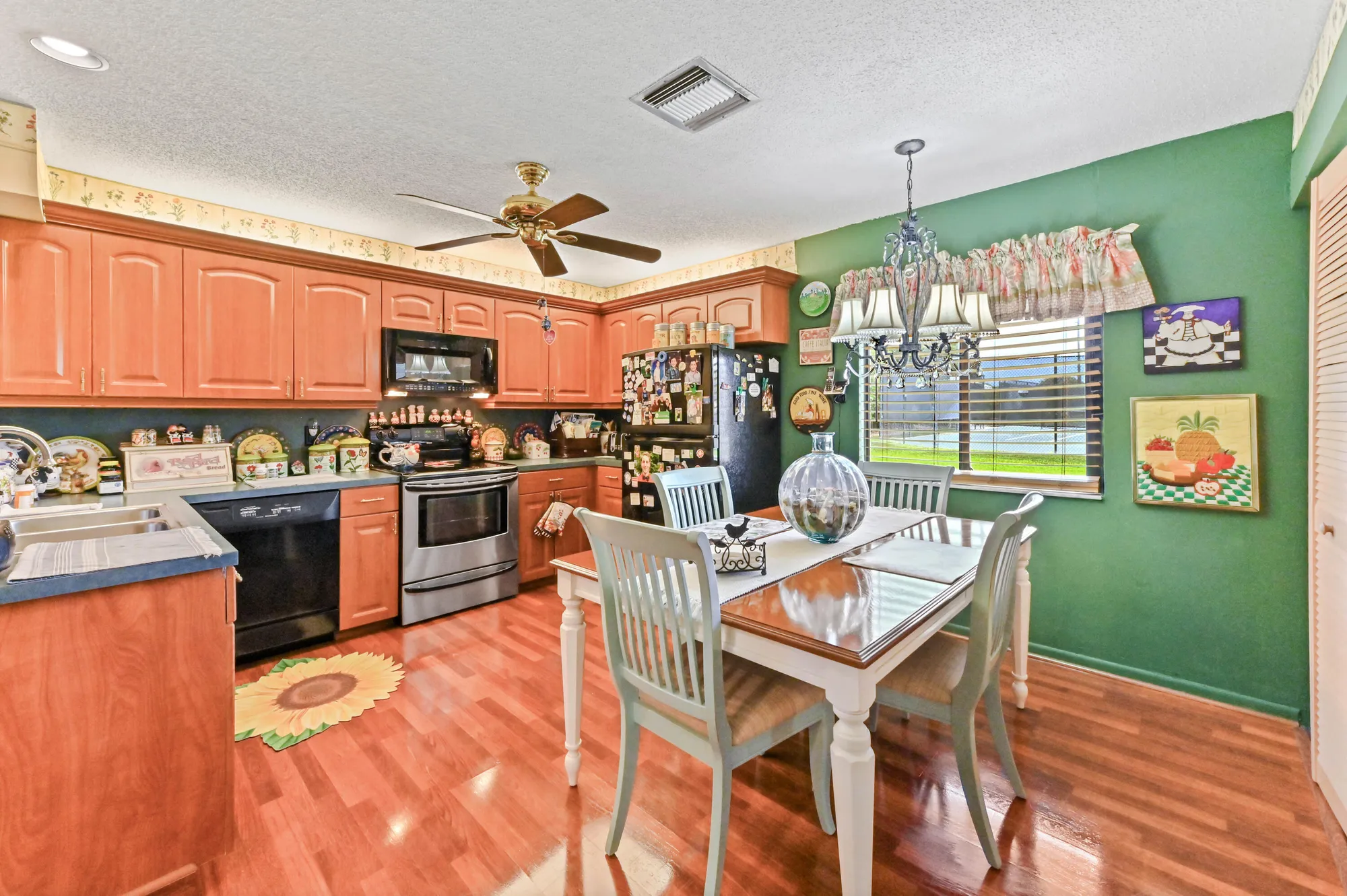 Property Slideshow image 14 of 50 | 1167 nw 23rd ln, Delray Beach, FL, 33445