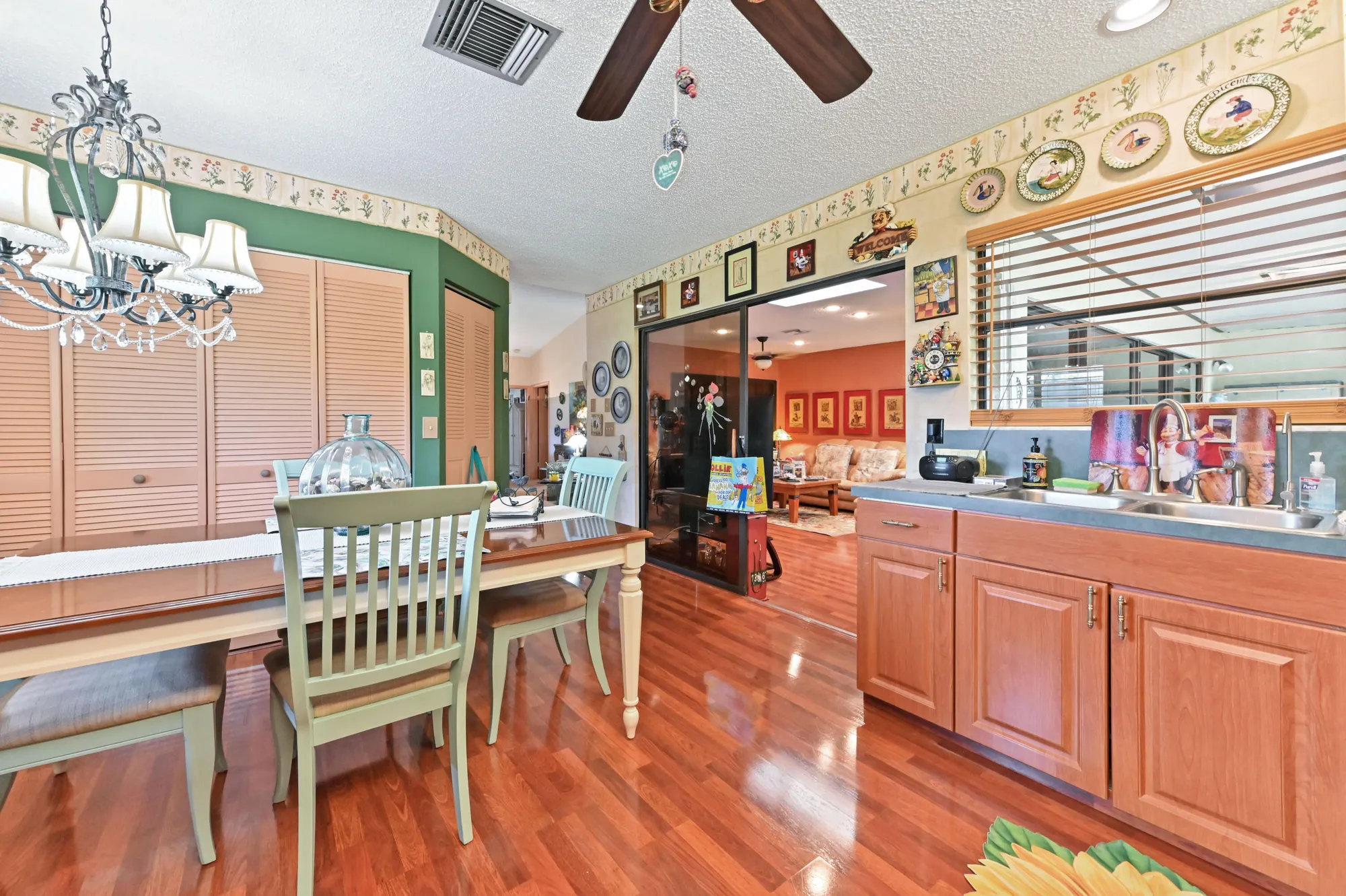 Property Slideshow image 16 of 50 | 1167 nw 23rd ln, Delray Beach, FL, 33445