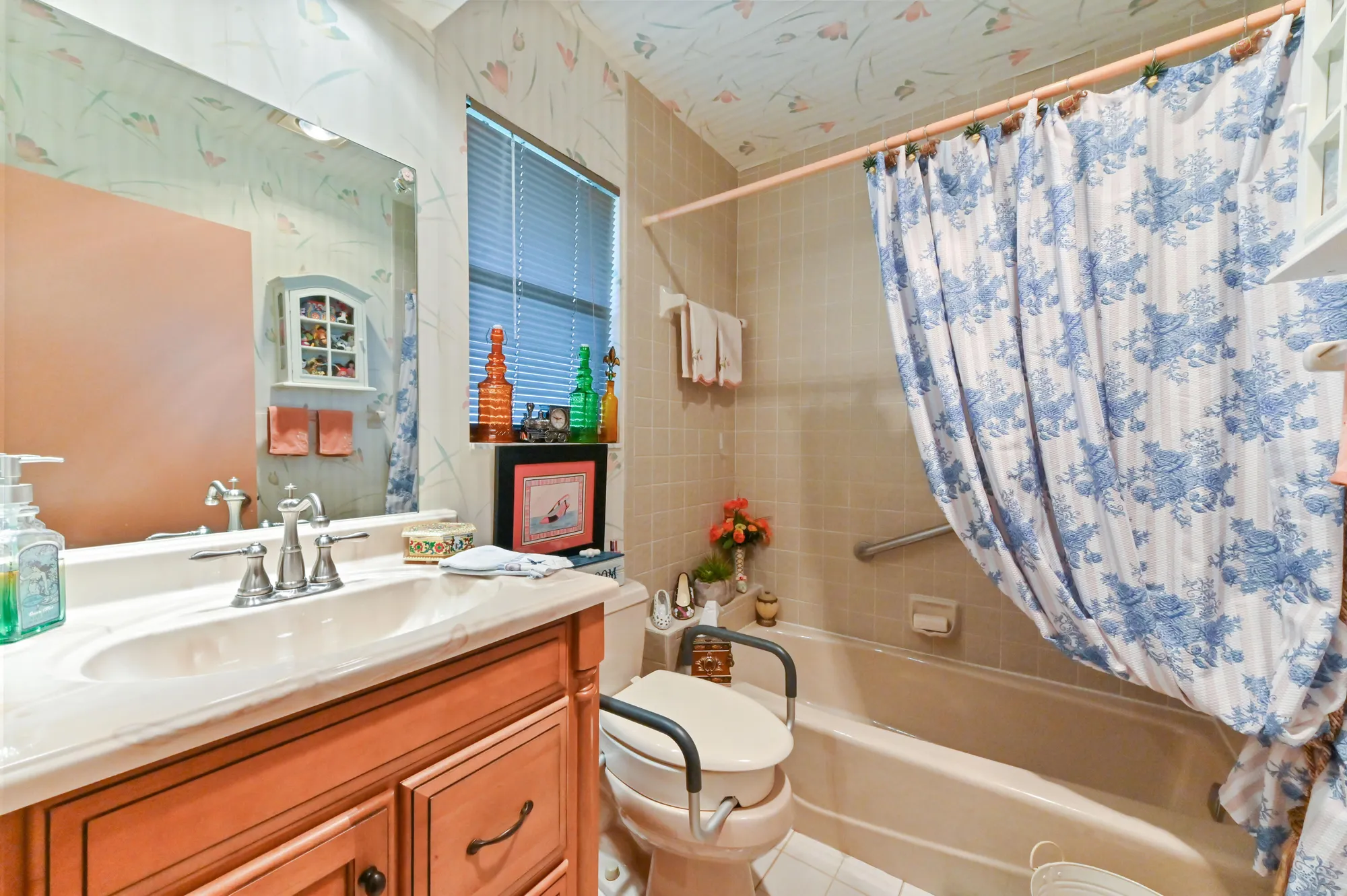 Property Slideshow image 17 of 50 | 1167 nw 23rd ln, Delray Beach, FL, 33445