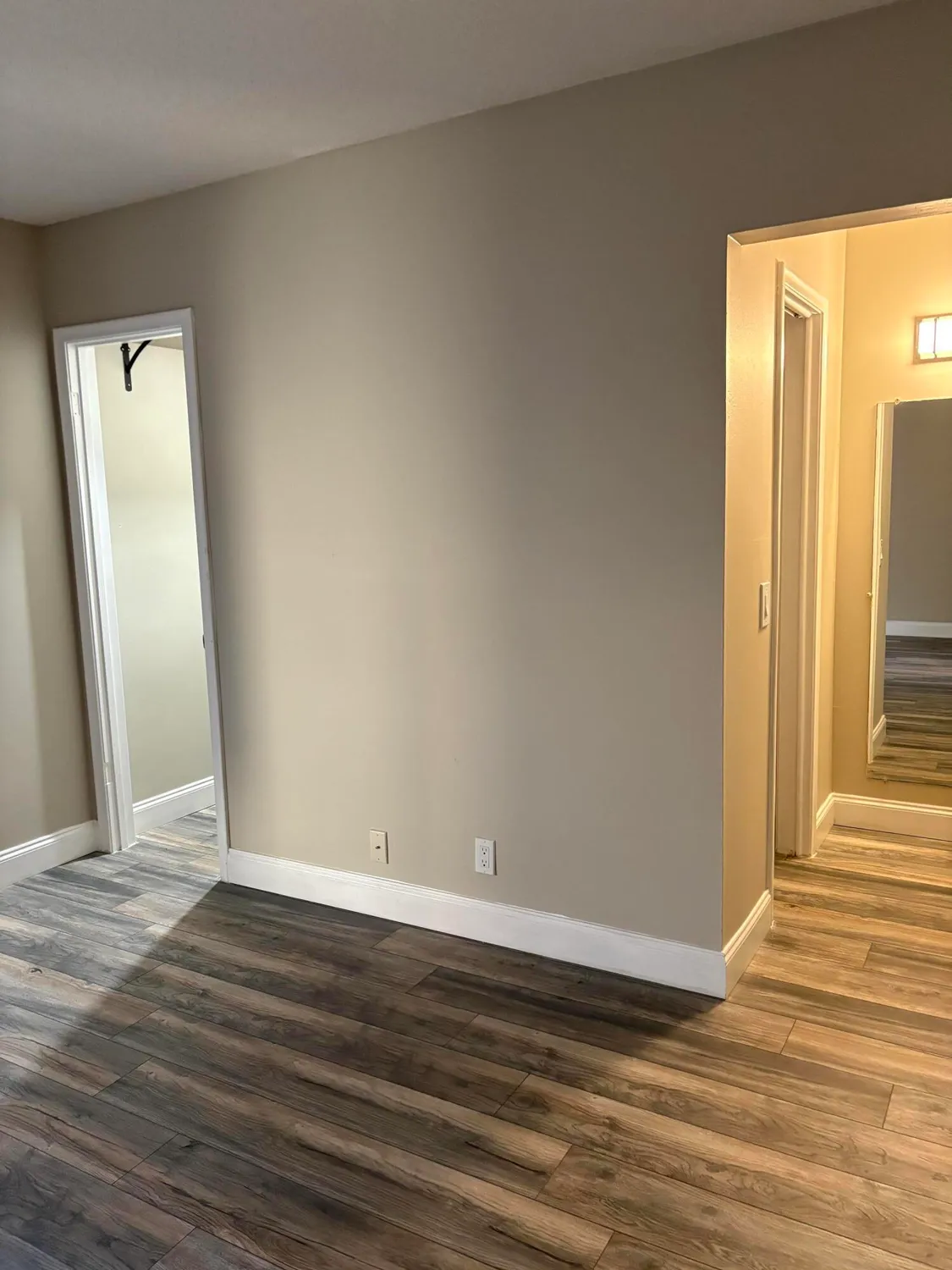 Property Slideshow image 10 of 22 | 111 waltham e unit e, West Palm Beach, FL, 33417