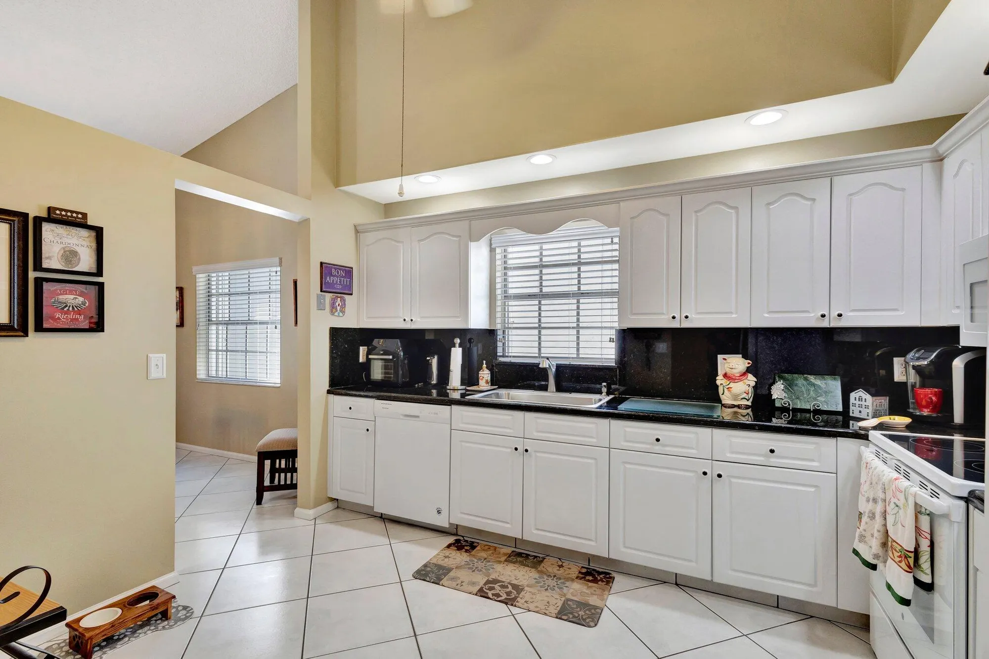 Property Slideshow image 22 of 65 | 3893 dafilee cir, West Palm Beach, FL, 33417