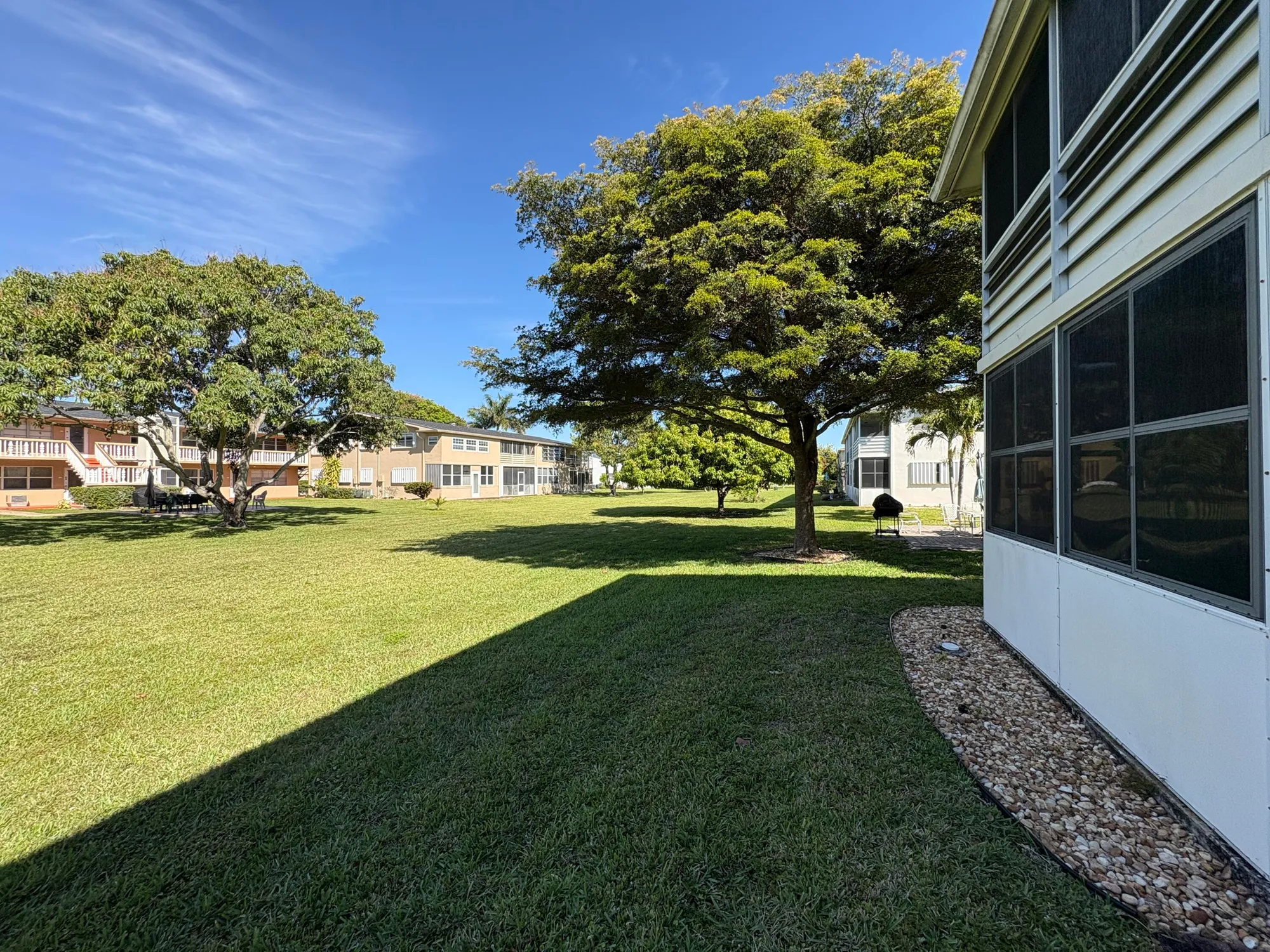 Property Slideshow image 18 of 22 | 111 waltham e unit e, West Palm Beach, FL, 33417