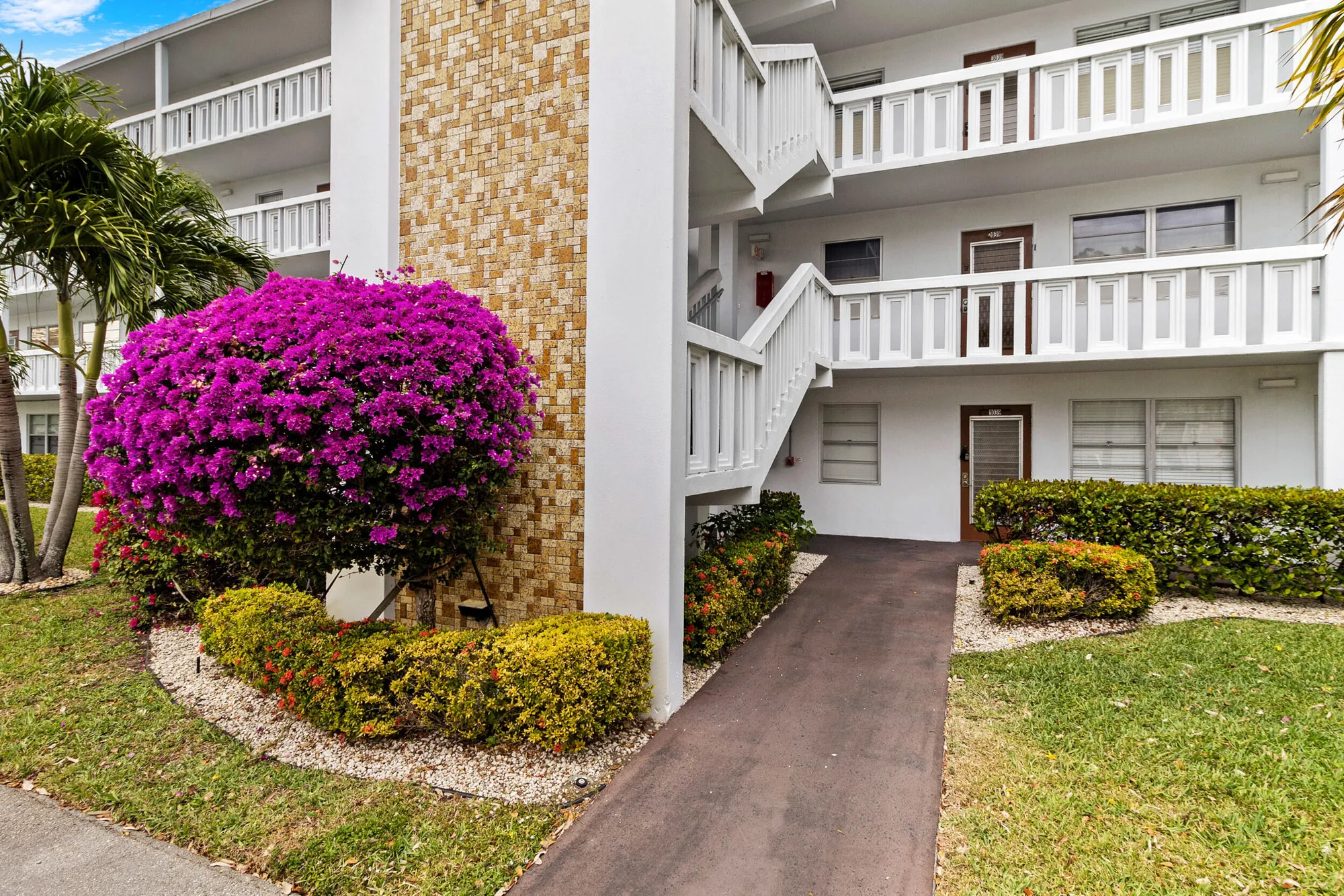 Property Slideshow image 1 of 24 | 1039 newport h, Deerfield Beach, FL, 33442