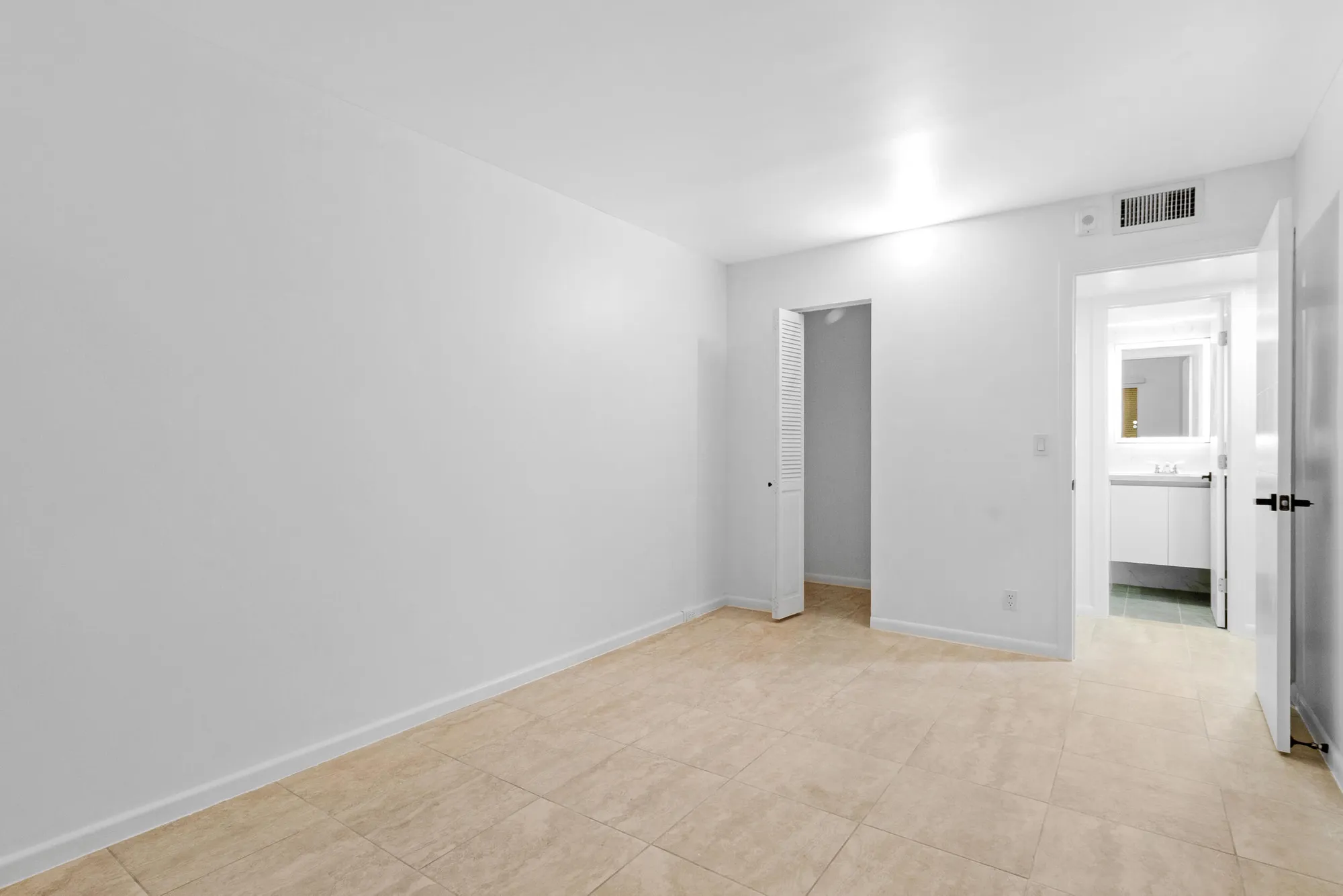 Property Slideshow image 13 of 24 | 1039 newport h, Deerfield Beach, FL, 33442