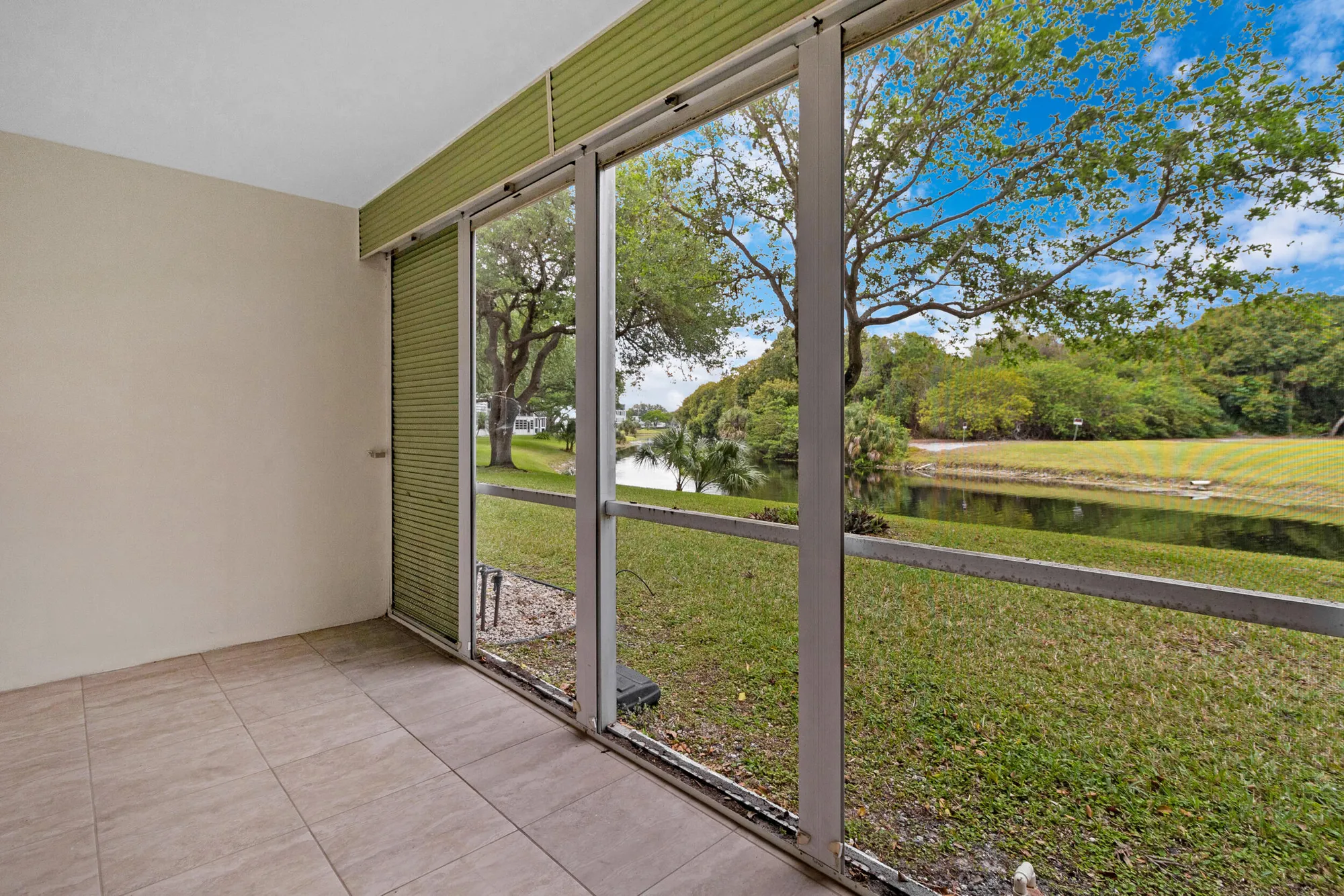 Property Slideshow image 19 of 24 | 1039 newport h, Deerfield Beach, FL, 33442