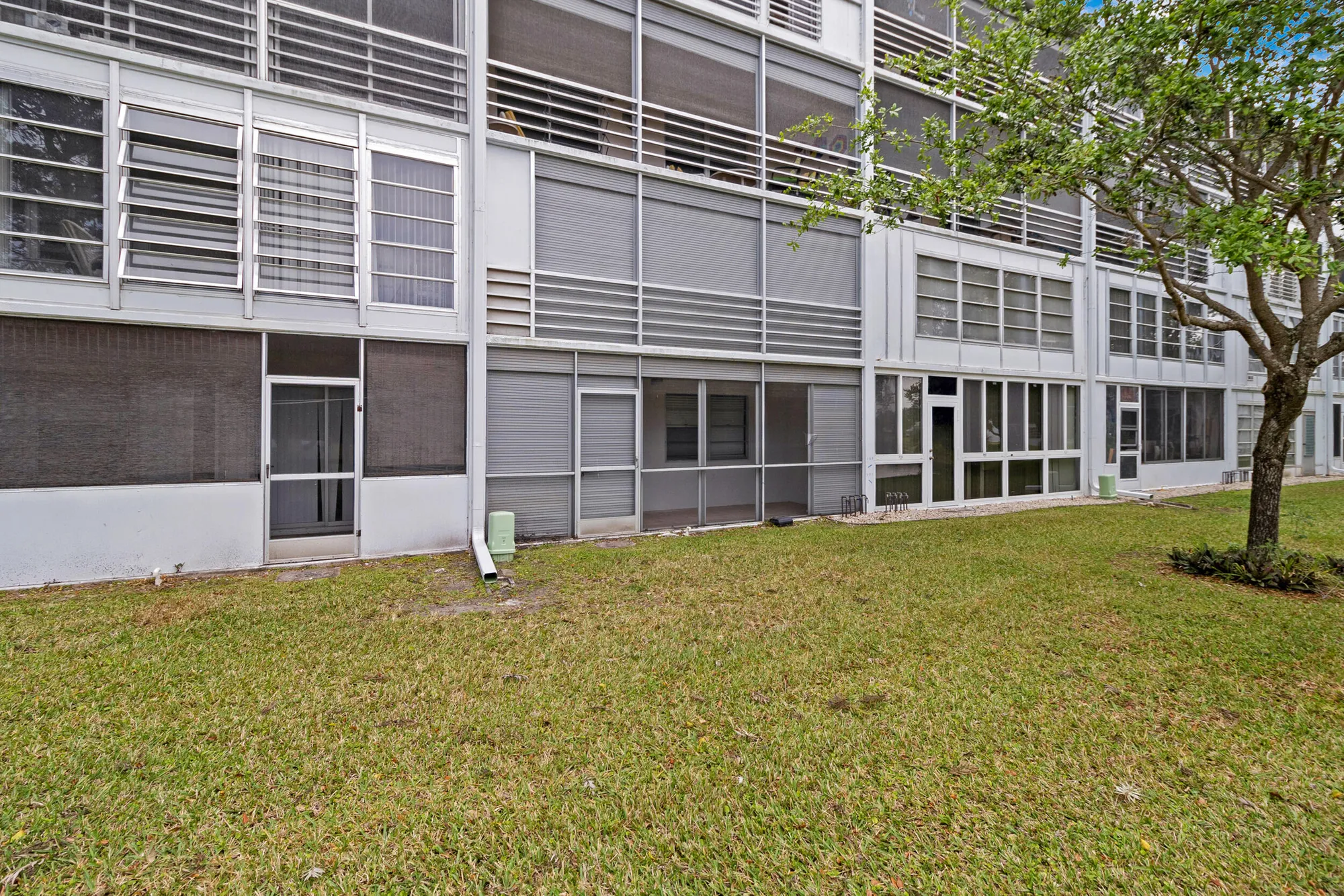 Property Slideshow image 21 of 24 | 1039 newport h, Deerfield Beach, FL, 33442