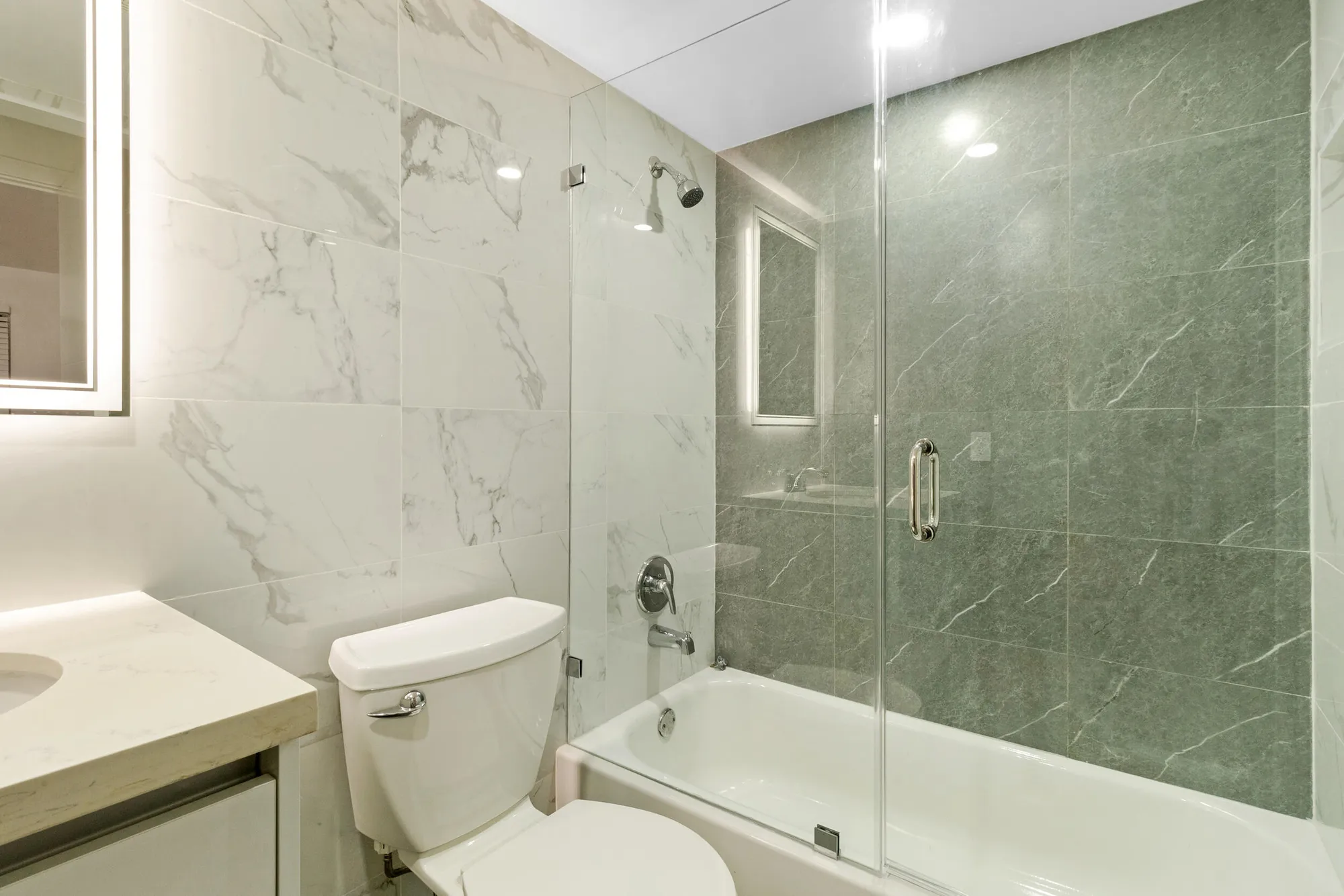 Property Slideshow image 18 of 24 | 1039 newport h, Deerfield Beach, FL, 33442