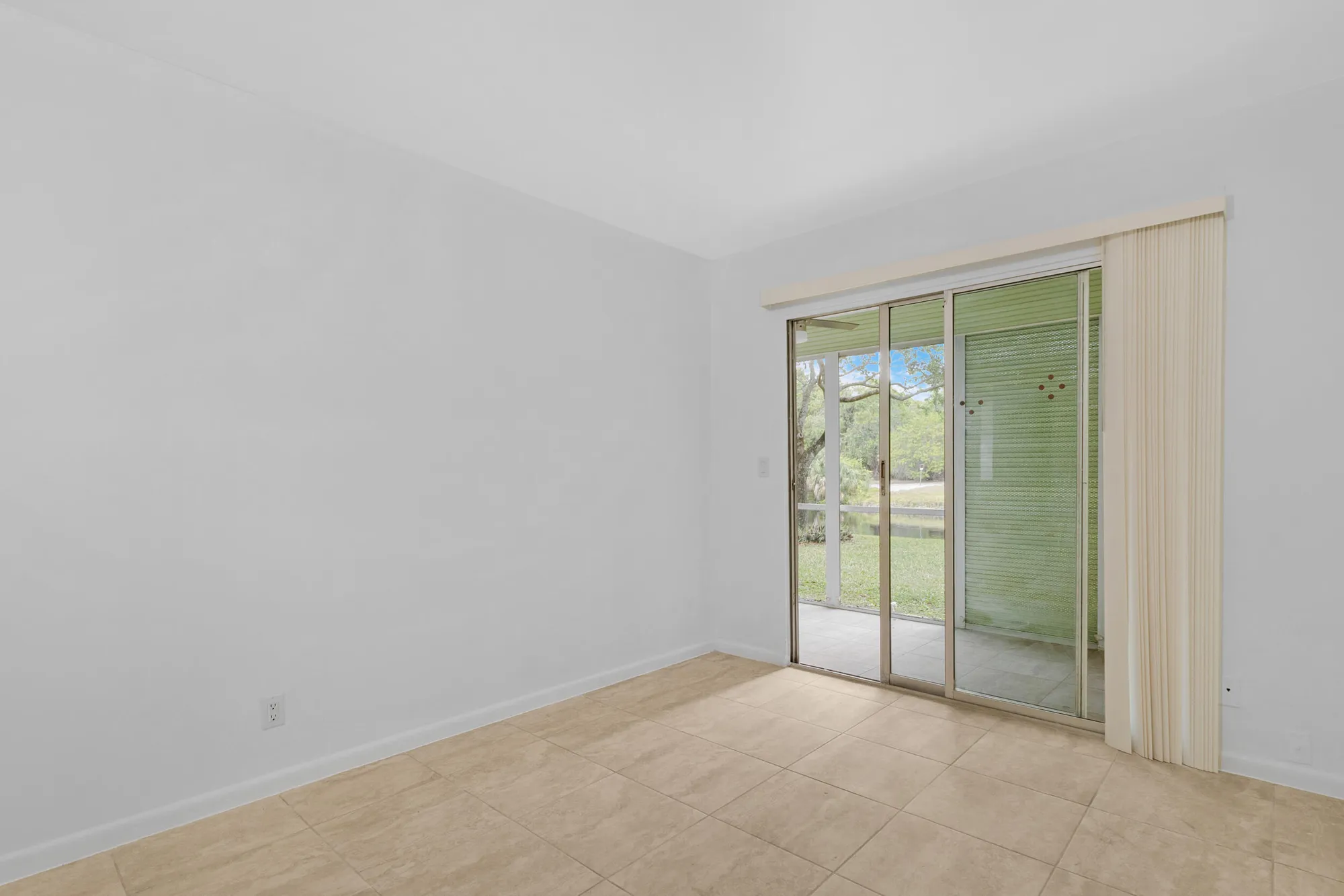 Property Slideshow image 14 of 24 | 1039 newport h, Deerfield Beach, FL, 33442