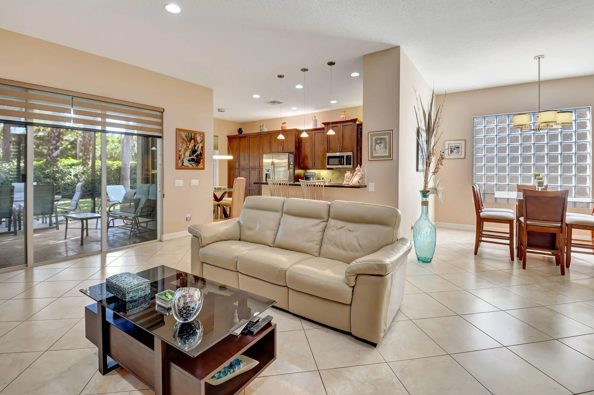 Property Slideshow image 13 of 36 | 10570 stone garden dr, Boynton Beach, FL, 33473