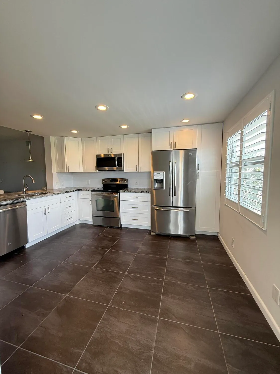 Property Slideshow image 1 of 18 | 4073 exeter e, Boca Raton, FL, 33434