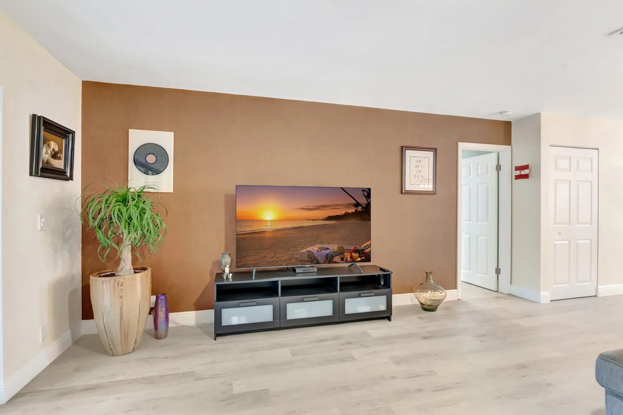 Property Slideshow image 14 of 30 | 21364 cypress hammock dr apt 1j, Boca Raton, FL, 33428