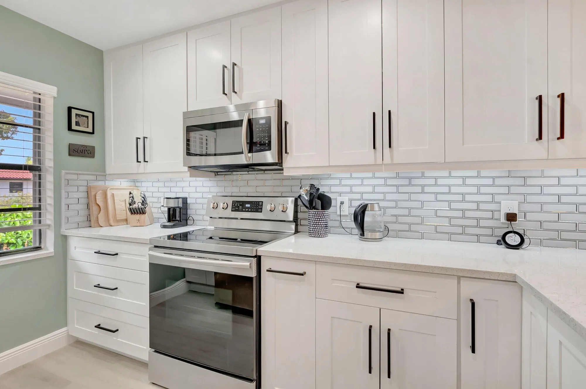 Property Slideshow image 6 of 30 | 21364 cypress hammock dr apt 1j, Boca Raton, FL, 33428