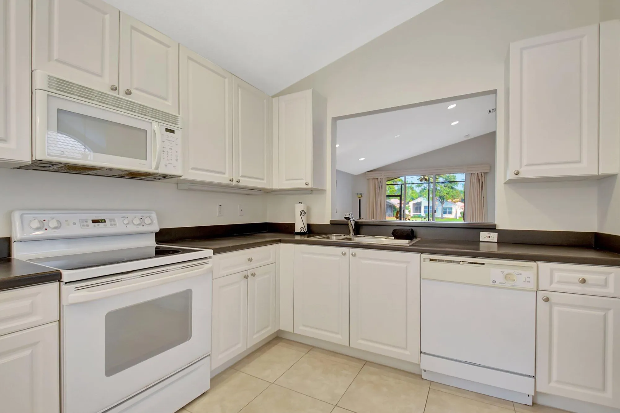 Property Slideshow image 9 of 75 | 7415 w mercada way, Delray Beach, FL, 33446