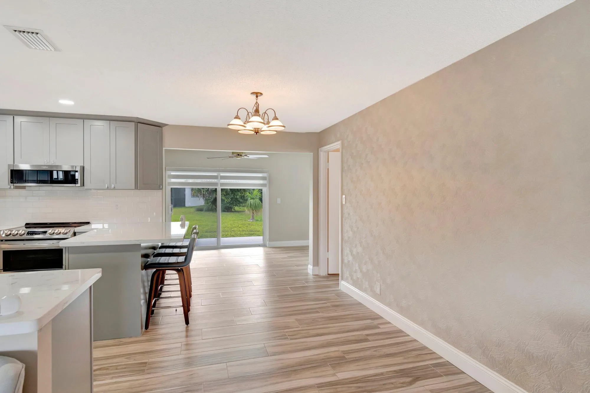 Property Slideshow image 6 of 54 | 2012 sw 15th st, Boynton Beach, FL, 33426