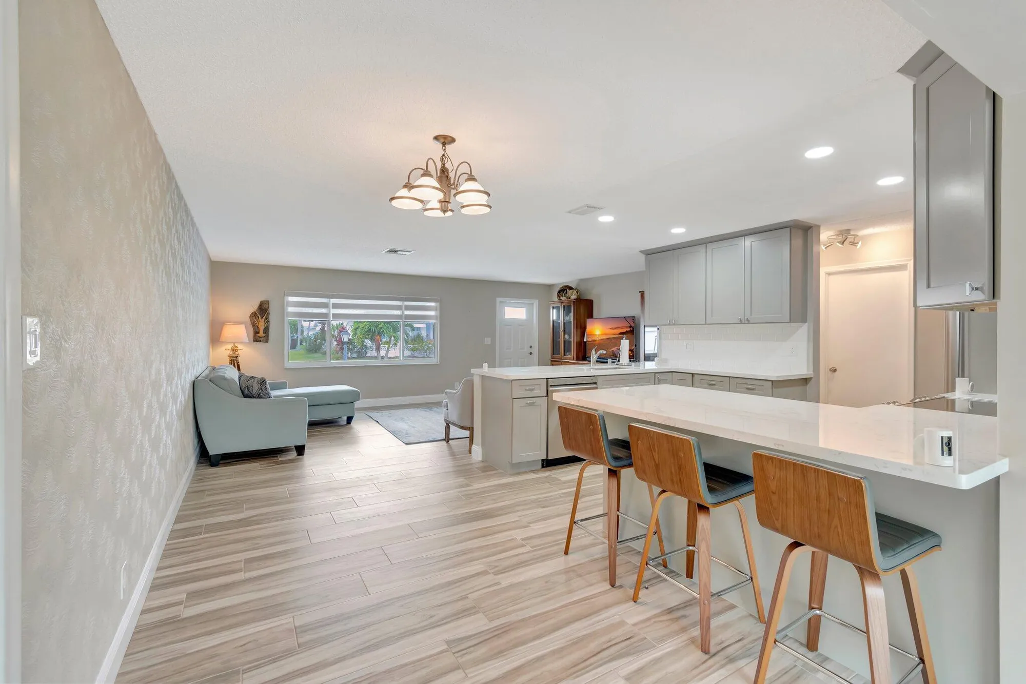 Property Slideshow image 8 of 54 | 2012 sw 15th st, Boynton Beach, FL, 33426