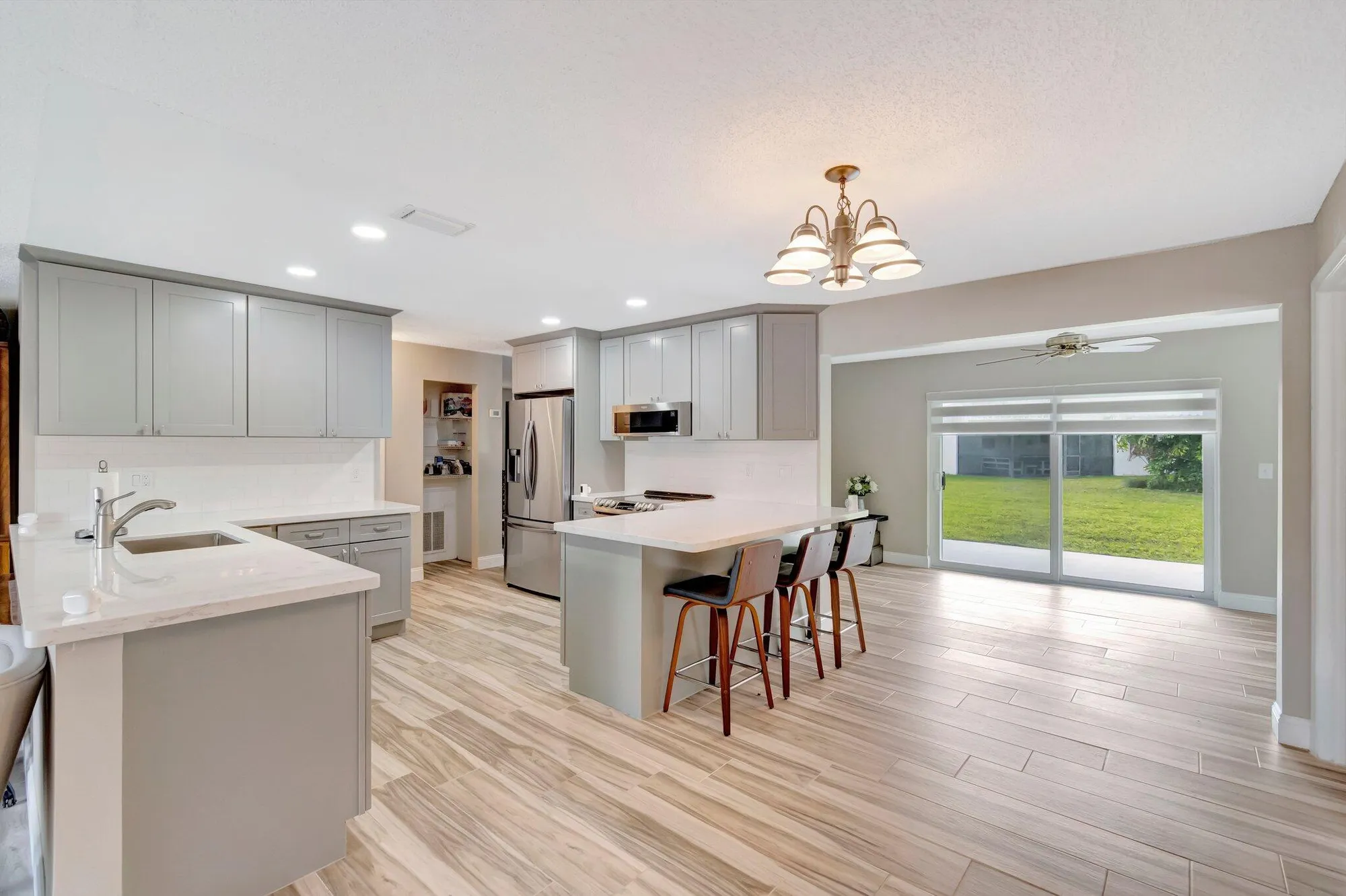 Property Slideshow image 7 of 54 | 2012 sw 15th st, Boynton Beach, FL, 33426