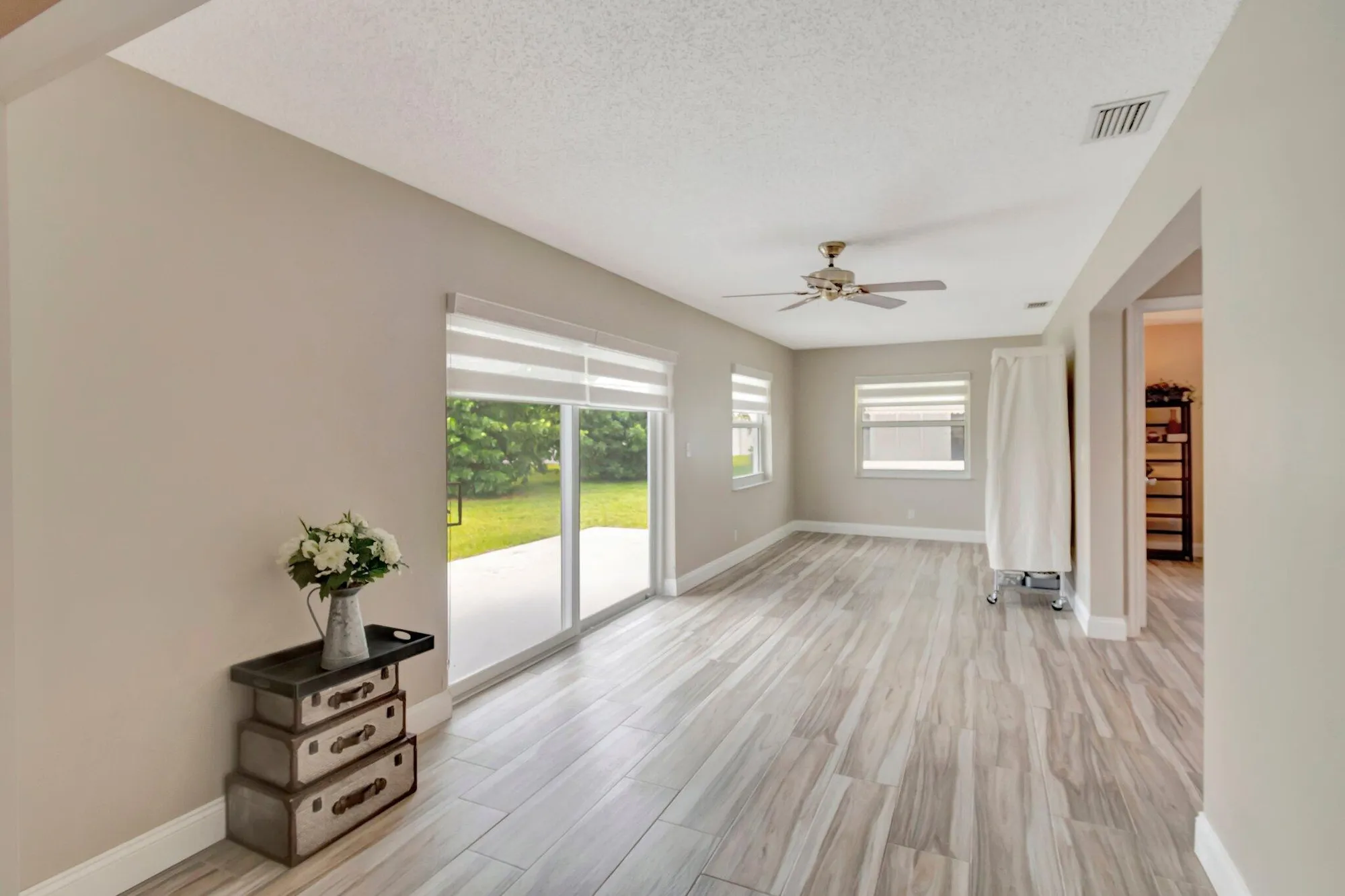 Property Slideshow image 15 of 54 | 2012 sw 15th st, Boynton Beach, FL, 33426