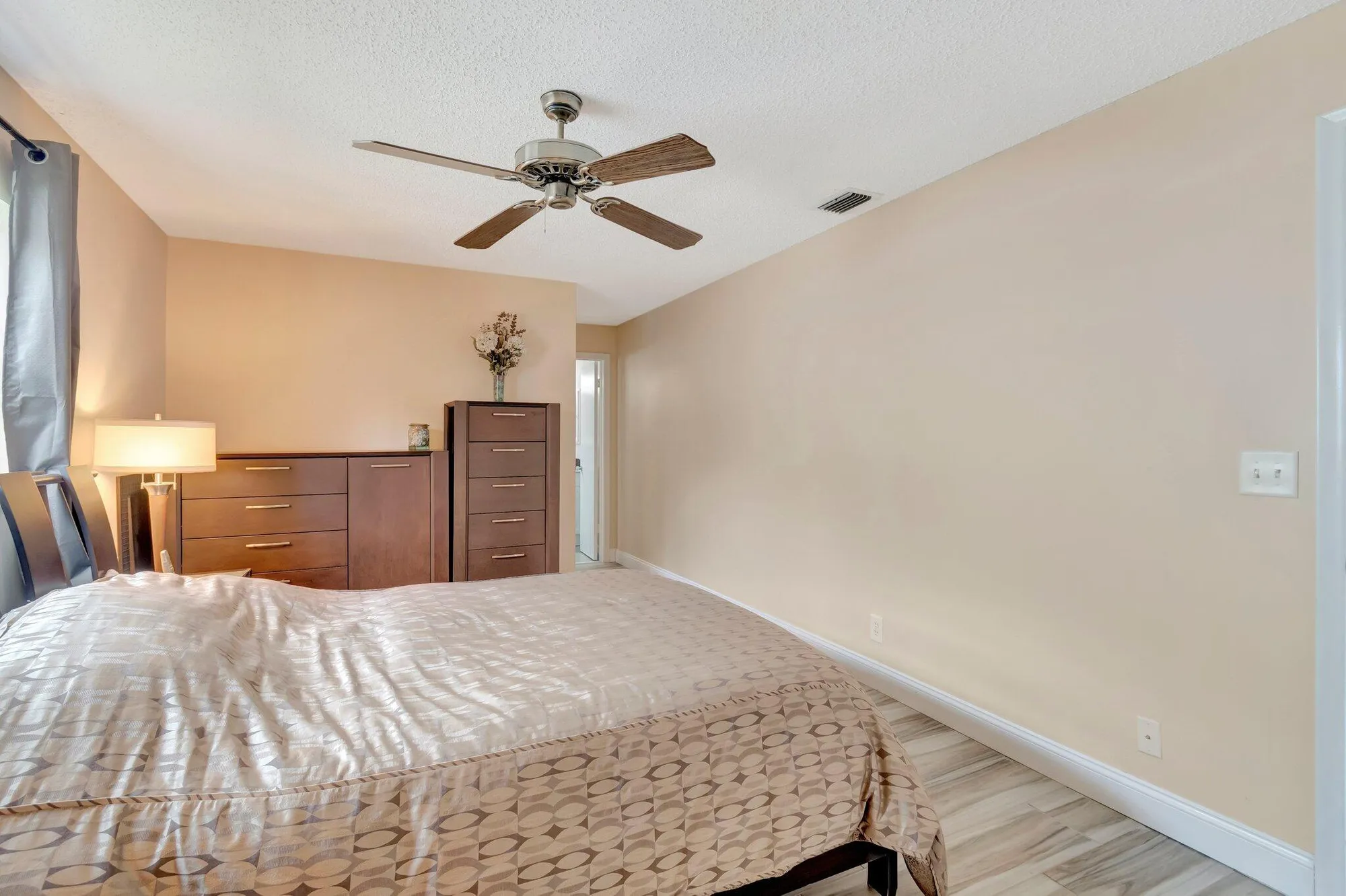 Property Slideshow image 20 of 54 | 2012 sw 15th st, Boynton Beach, FL, 33426