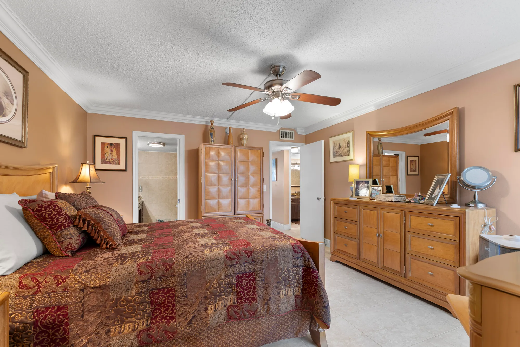 Property Slideshow image 11 of 21 | 110 greenbrier b, West Palm Beach, FL, 33417