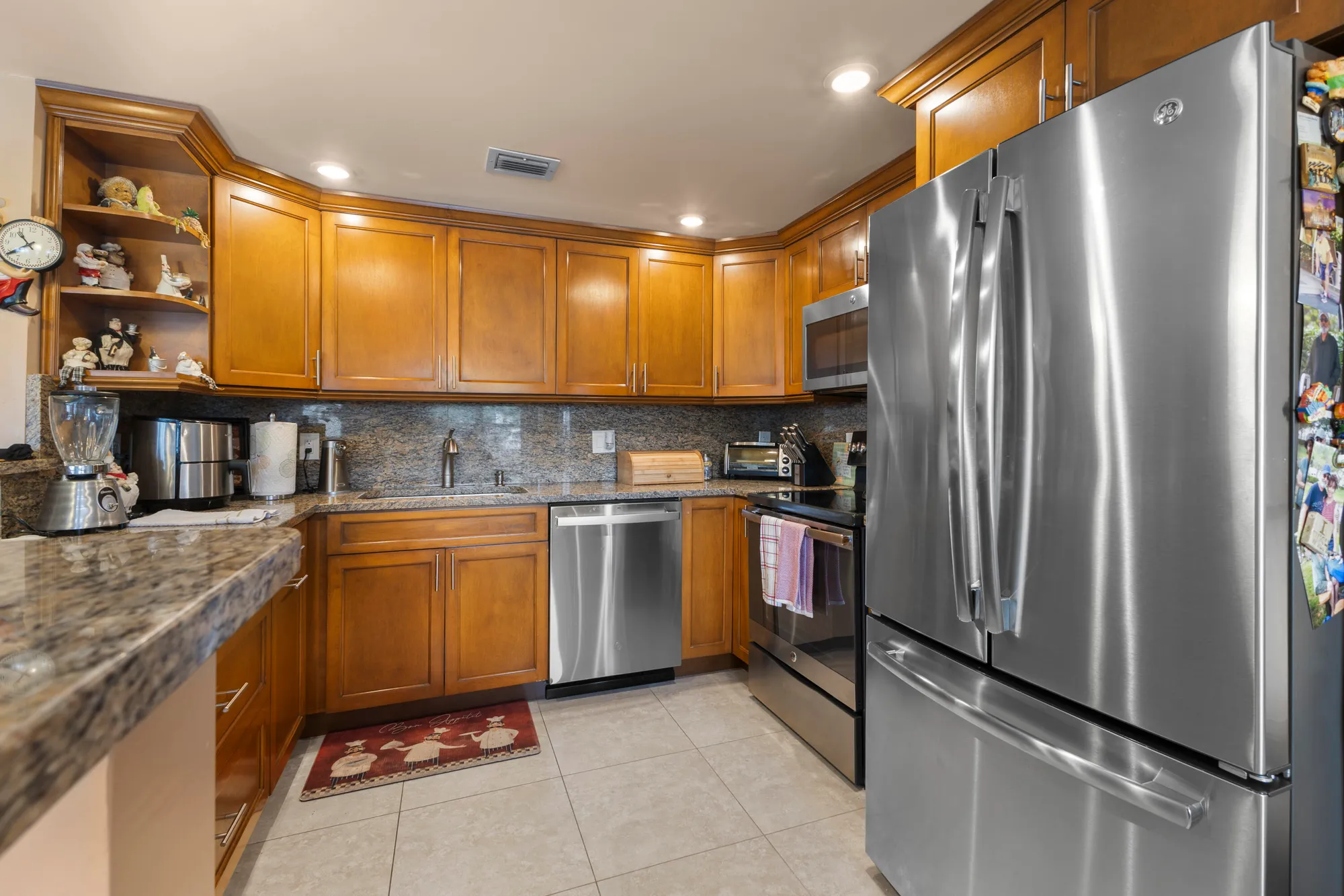 Property Slideshow image 3 of 21 | 110 greenbrier b, West Palm Beach, FL, 33417