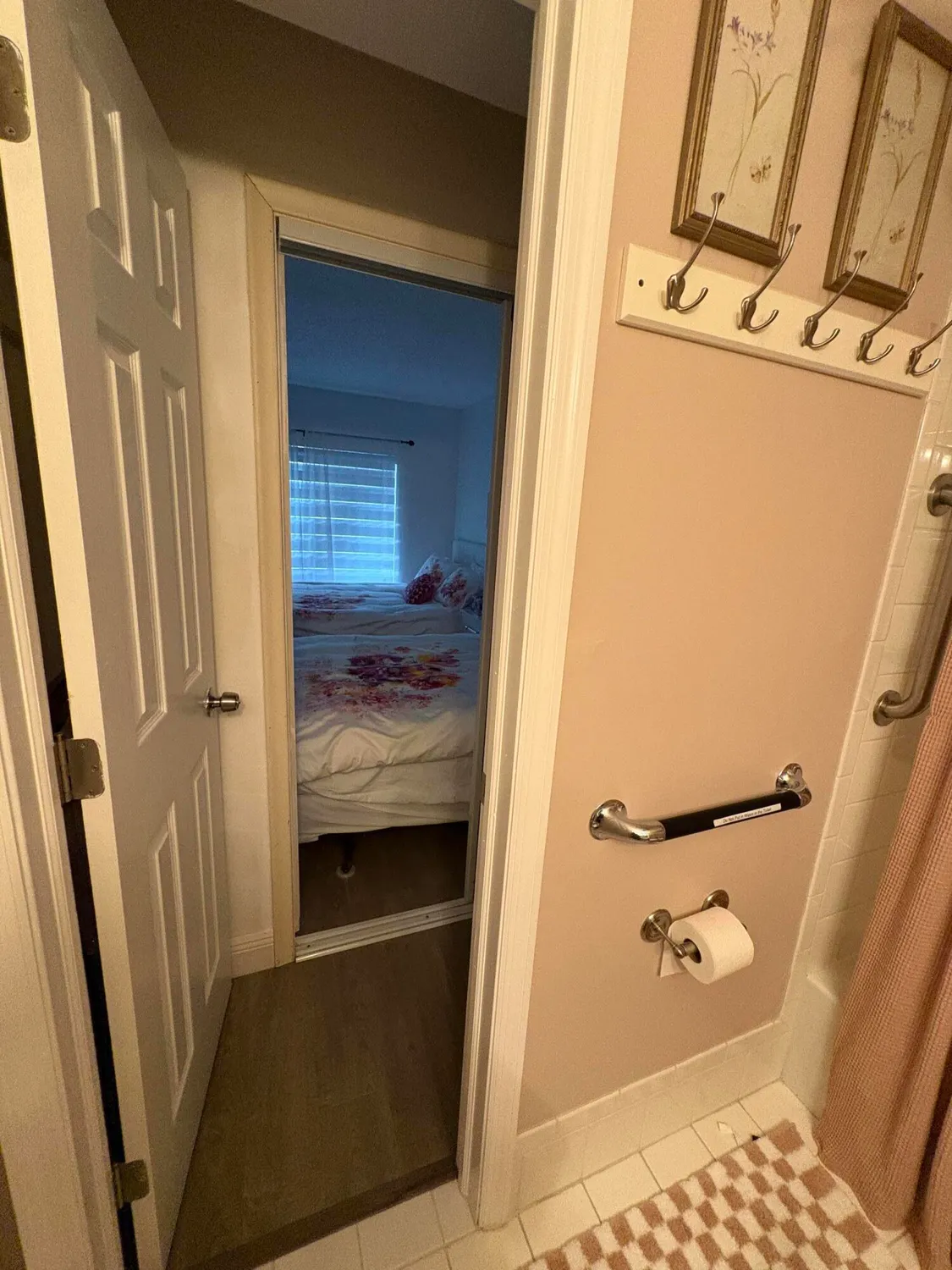 Property Slideshow image 14 of 33 | 138 waltham f, West Palm Beach, FL, 33417