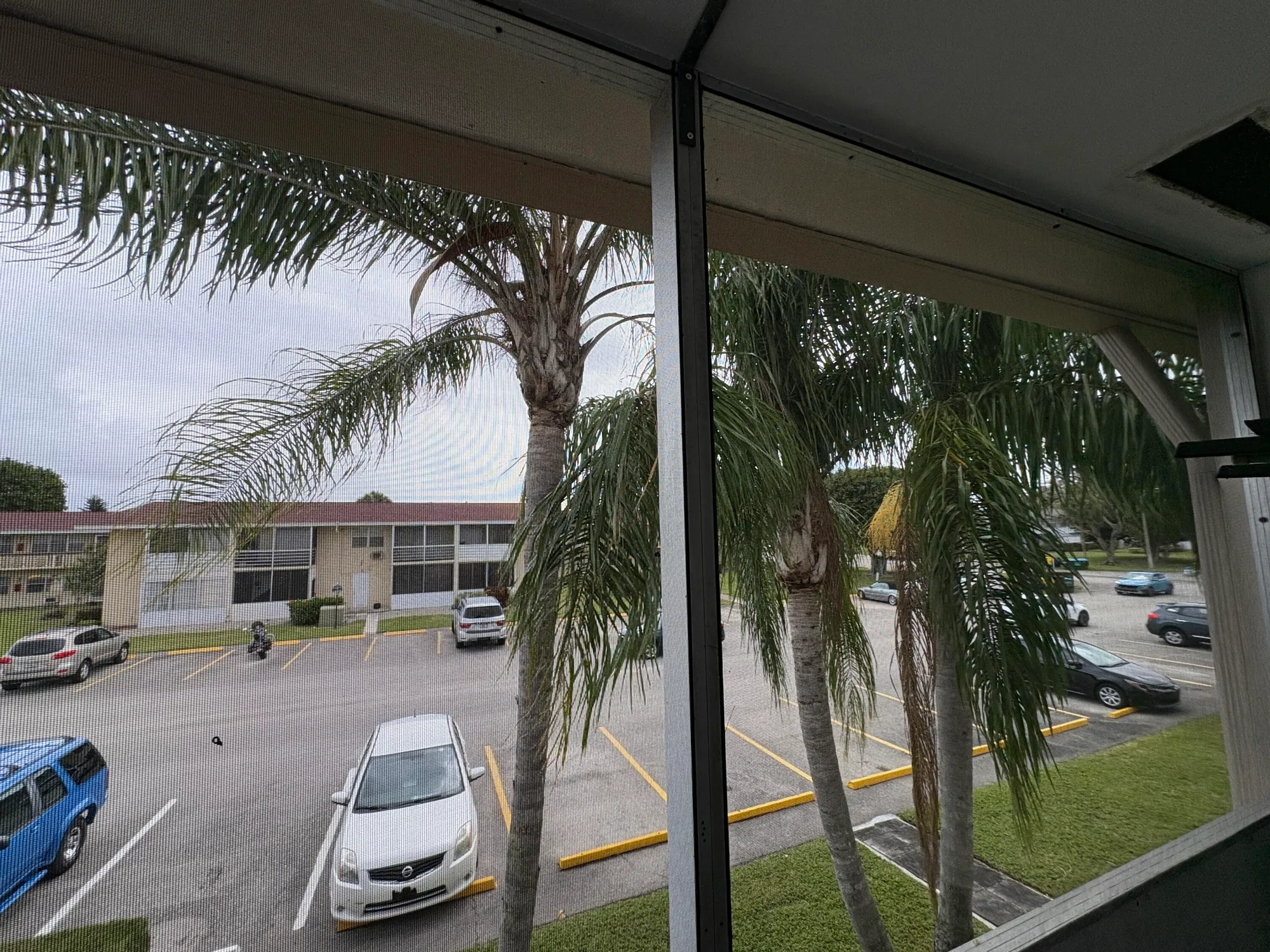 Property Slideshow image 17 of 33 | 138 waltham f, West Palm Beach, FL, 33417