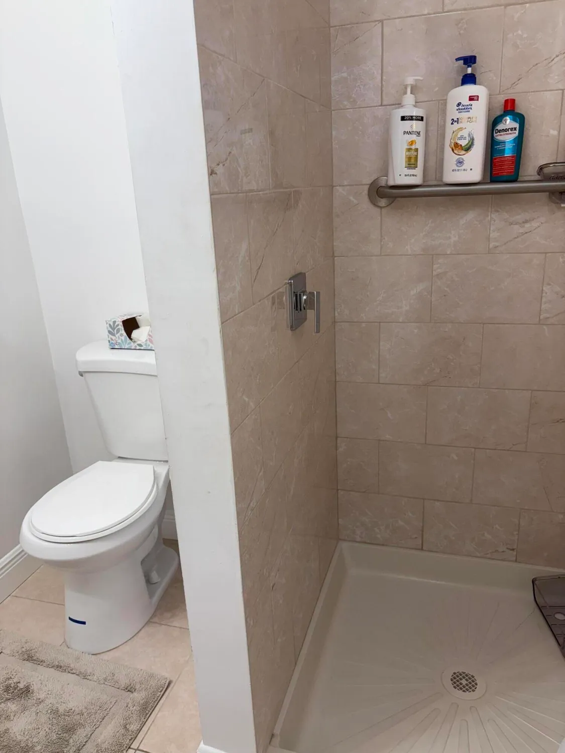 Property Slideshow image 5 of 33 | 138 waltham f, West Palm Beach, FL, 33417