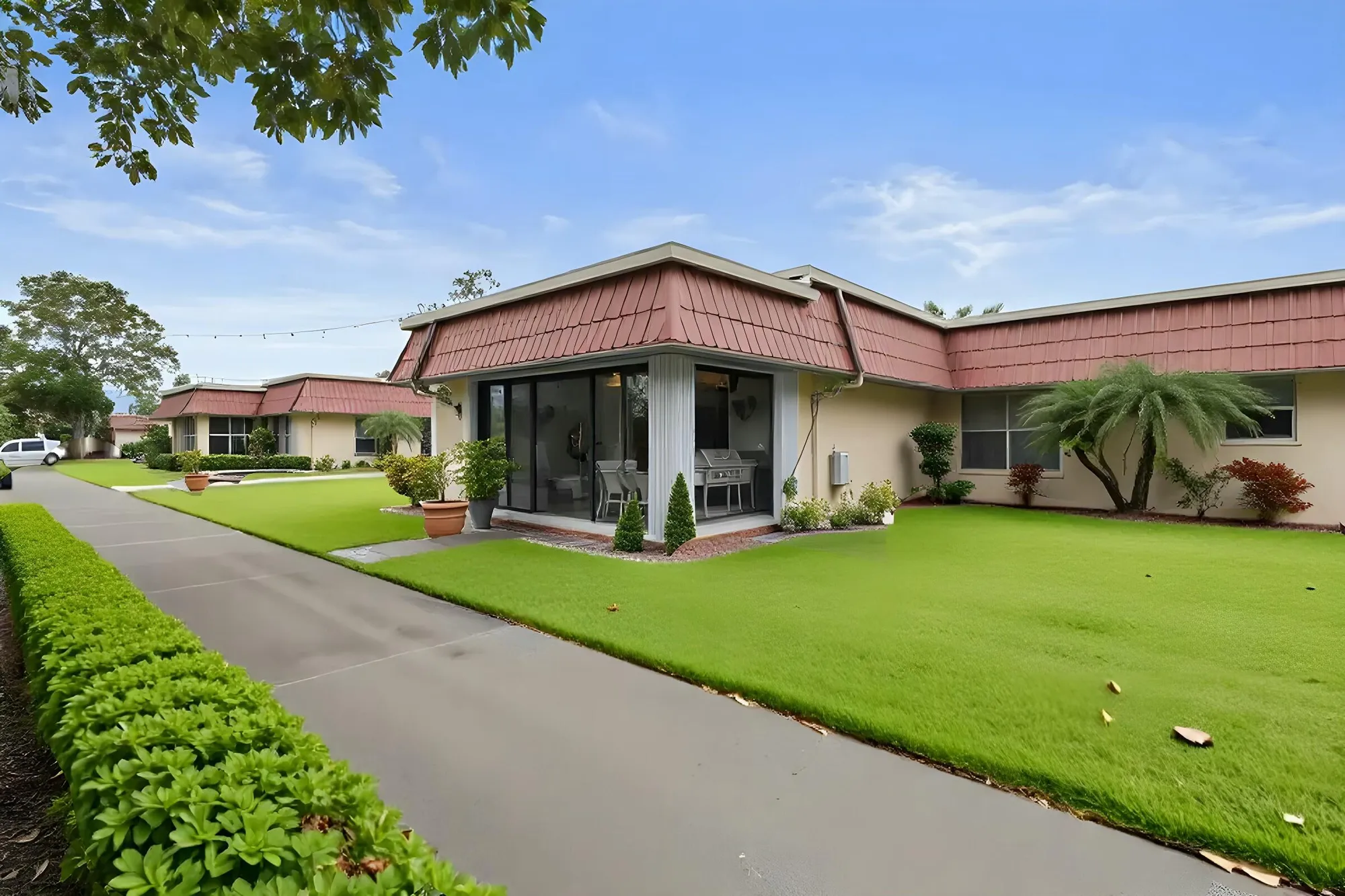 Property Slideshow image 13 of 22 | 603 laconia cir, Lake Worth, FL, 33467