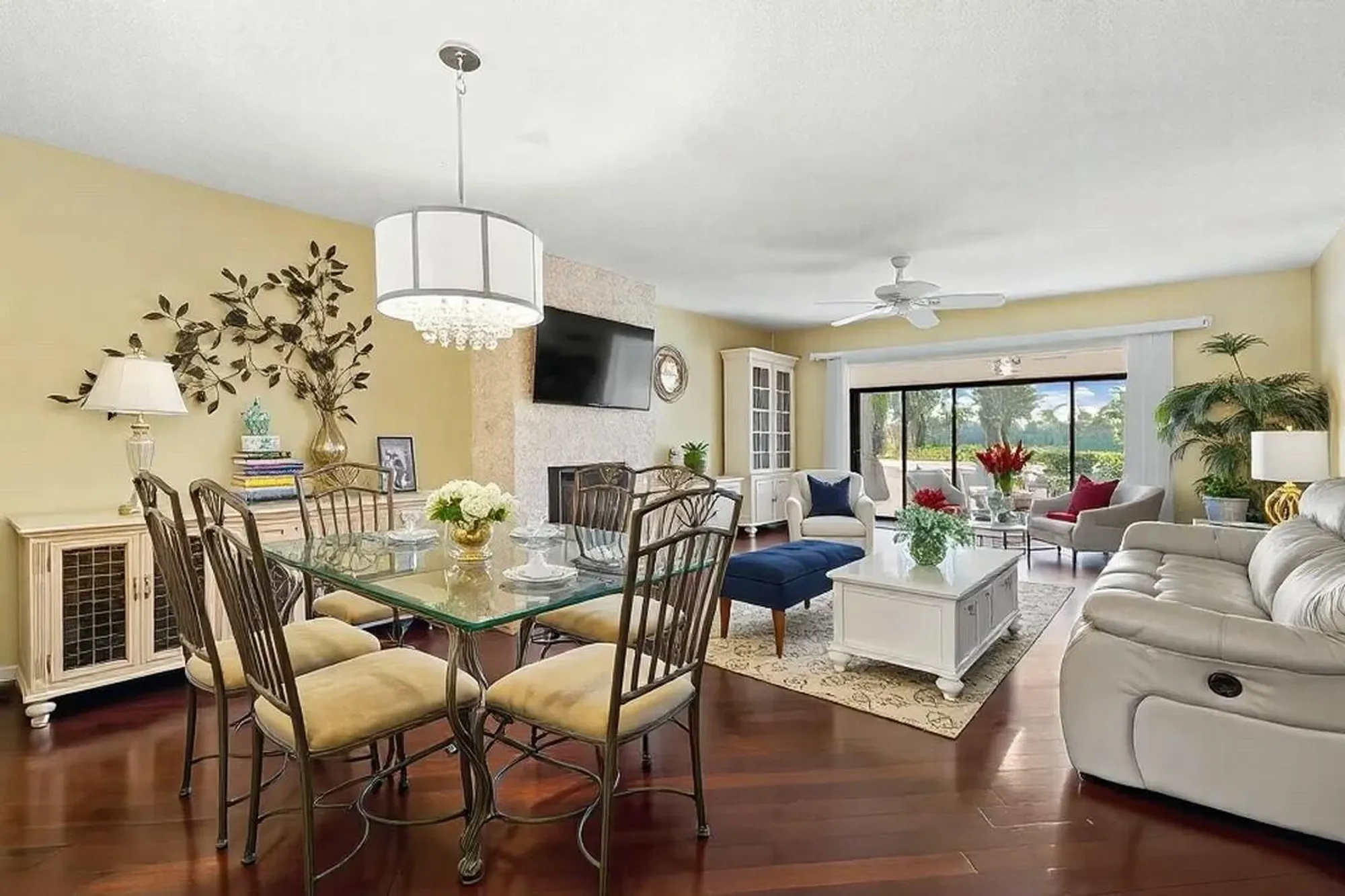 Property Slideshow image 5 of 22 | 603 laconia cir, Lake Worth, FL, 33467